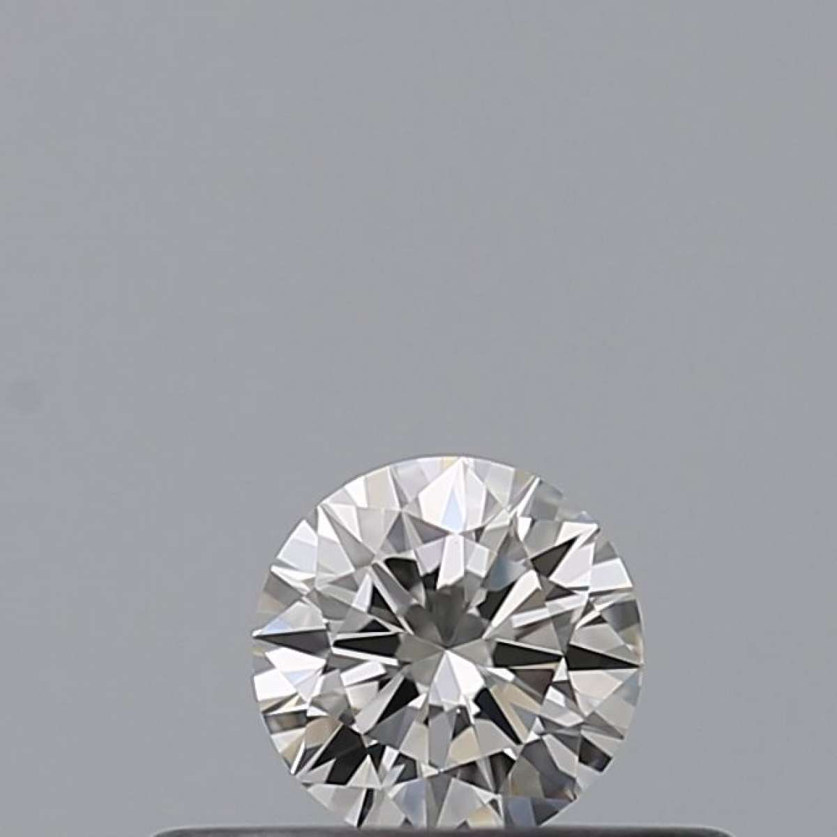 Certified Diamond IGI Carats 0.18 Color E Clarity IF EX EX VG Fluorescence NON Brown No Green No Milky No EyeClean 100% Certified Diamond IGI Carats 0.18 Color E Clarity IF EX EX VG Fluorescence NON Brown No Green No Milky No EyeClean 100%