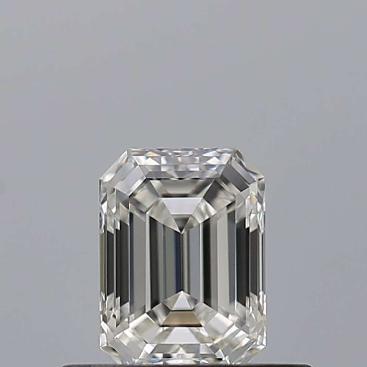 Certified Diamond IGI Carats 0.4 Color F Clarity VVS2  -  EX  EX Fluorescence NON Brown No Milky No EyeClean 100%