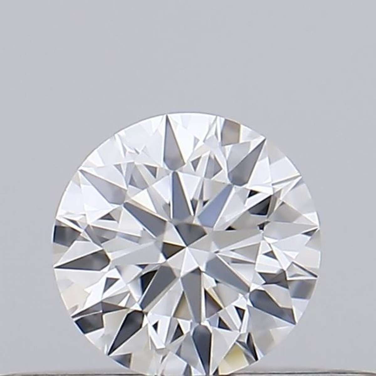 Diamante Certificato GIA Carati 0.18 Colore D Purezza VVS1 EX EX EX Fluorescenza NON Brown No Green No Milky No EyeClean 100% Diamante Certificato GIA Carati 0.18 Colore D Purezza VVS1 EX EX EX Fluorescenza NON Brown No Green No Milky No EyeClean 100%