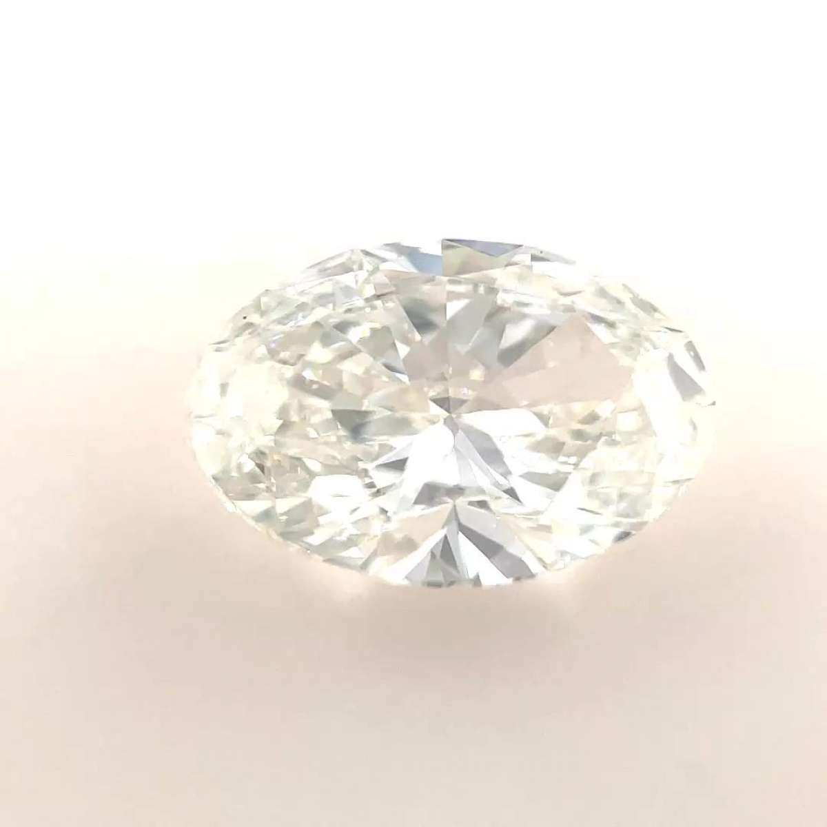 Certified Diamond GIA Carats 1.3 Color H Clarity SI1  -  EX  EX Fluorescence NON Brown No Green No Milky No EyeClean 100%