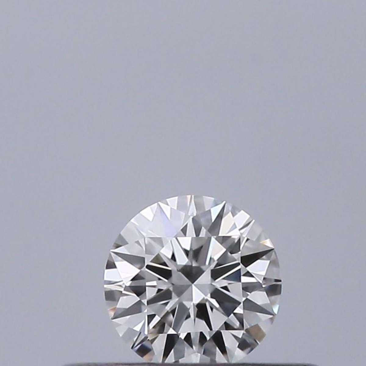 Certified Diamond IGI Carats 0.18 Color E Clarity VVS2  EX  EX  EX Fluorescence NON Brown No Green No Milky No EyeClean 100%