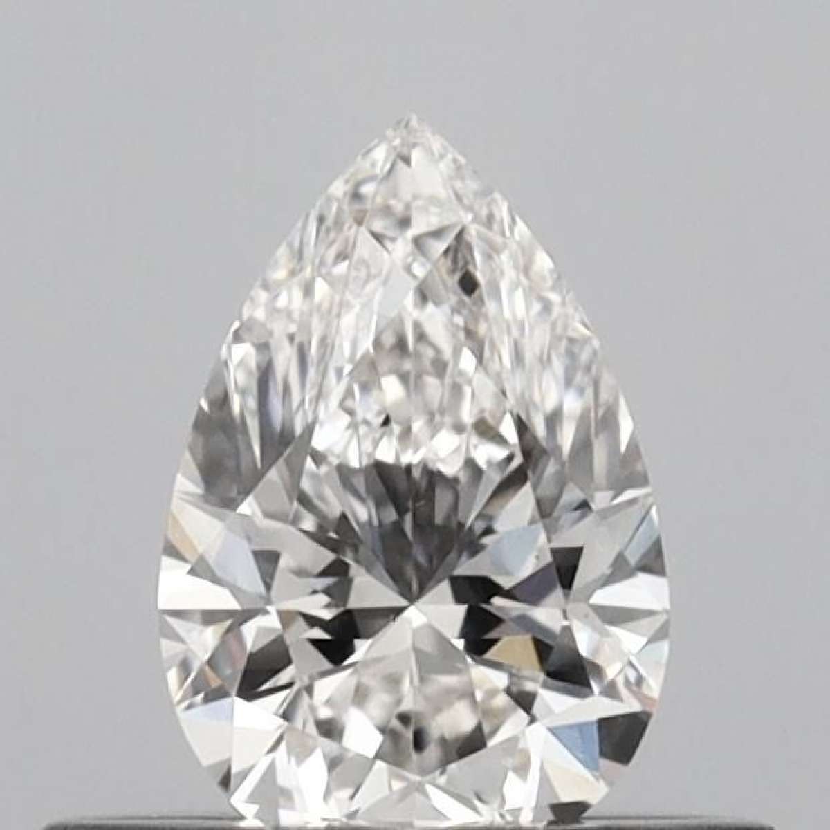 Certified Diamond IGI Carats 0.4 Color G Clarity VS1  -  EX  EX Fluorescence NON Brown No Green No Milky No EyeClean 100%