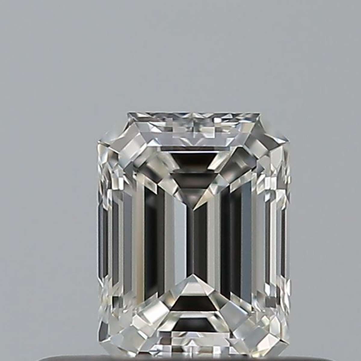 Diamante Certificato GIA Carati 0.31 Colore G Purezza IF  -  EX  VG Fluorescenza NON Brown No Milky No EyeClean 100%