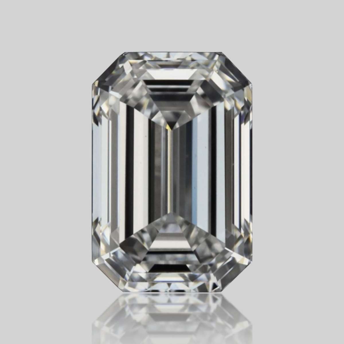 Diamante Certificato GIA Carati 0.31 Colore D Purezza VVS1  -  VG  VG Fluorescenza NON Brown No Green No Milky No EyeClean 100%