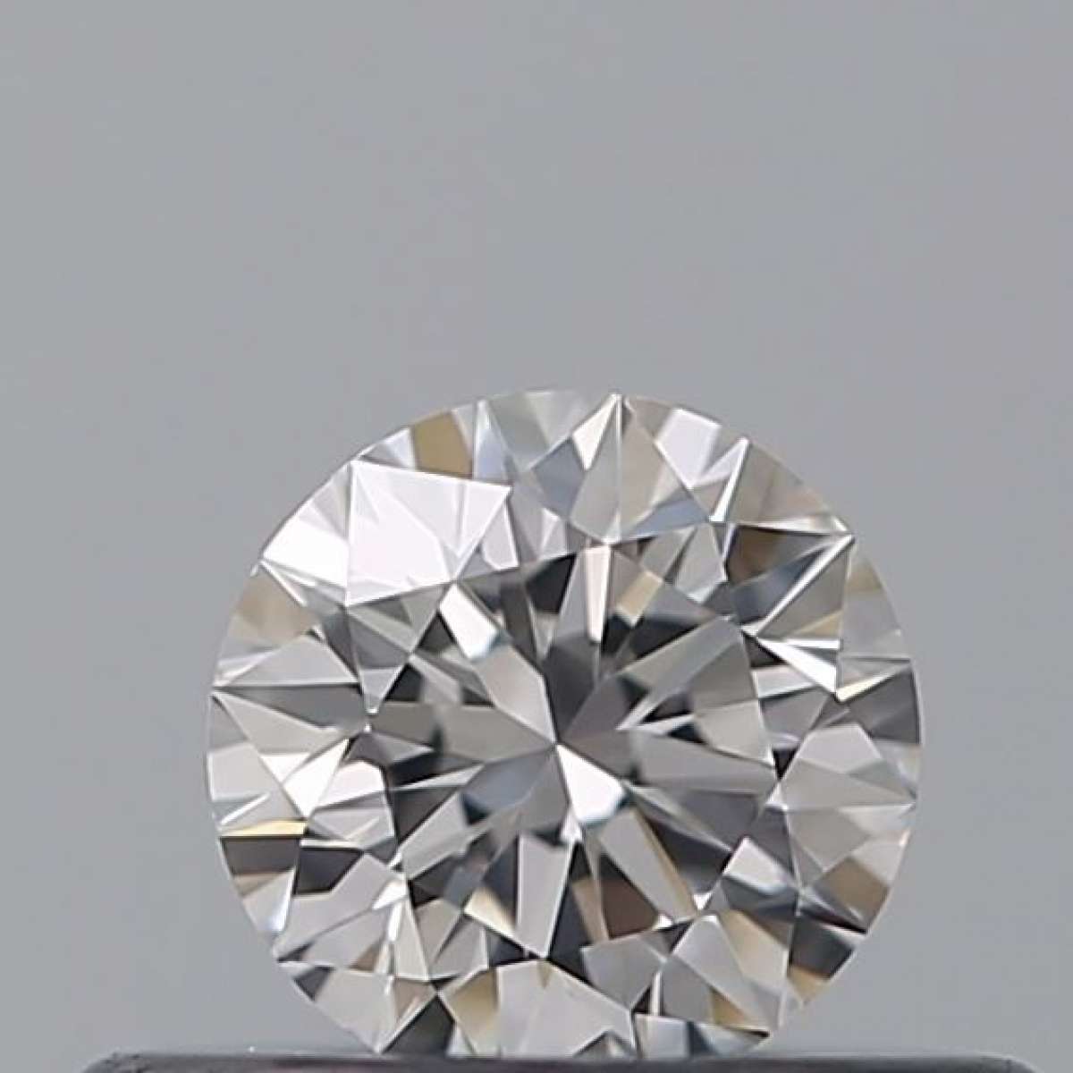 Certified Diamond GIA Carats 0.27 Color E Clarity VVS2 EX EX EX Fluorescence NON Brown No Green No Milky No EyeClean 100% Certified Diamond GIA Carats 0.27 Color E Clarity VVS2 EX EX EX Fluorescence NON Brown No Green No Milky No EyeClean 100%