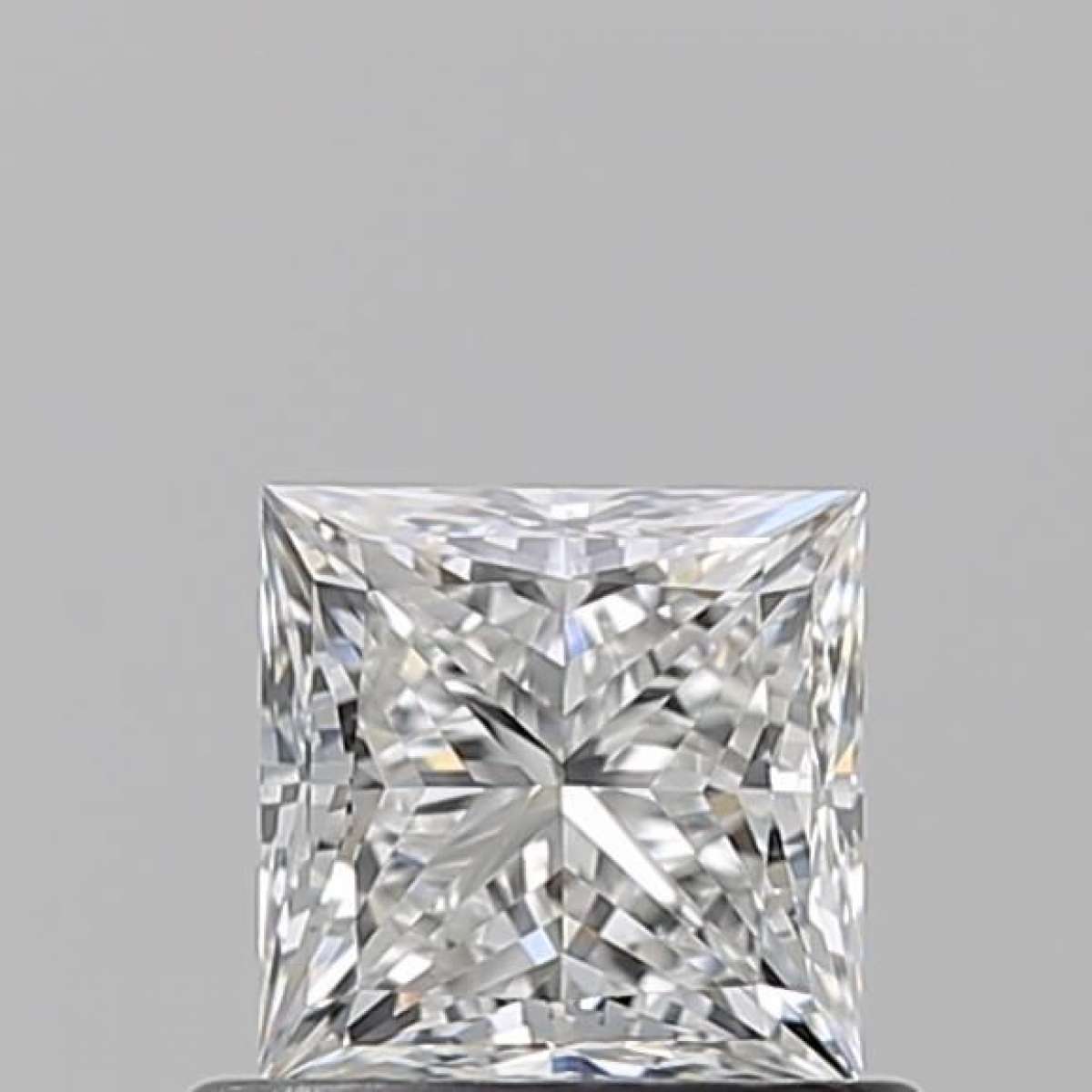 Diamante Certificato GIA Carati 0.72 Colore F Purezza VVS1  -  EX  VG Fluorescenza FNT Brown No Milky No EyeClean 100%