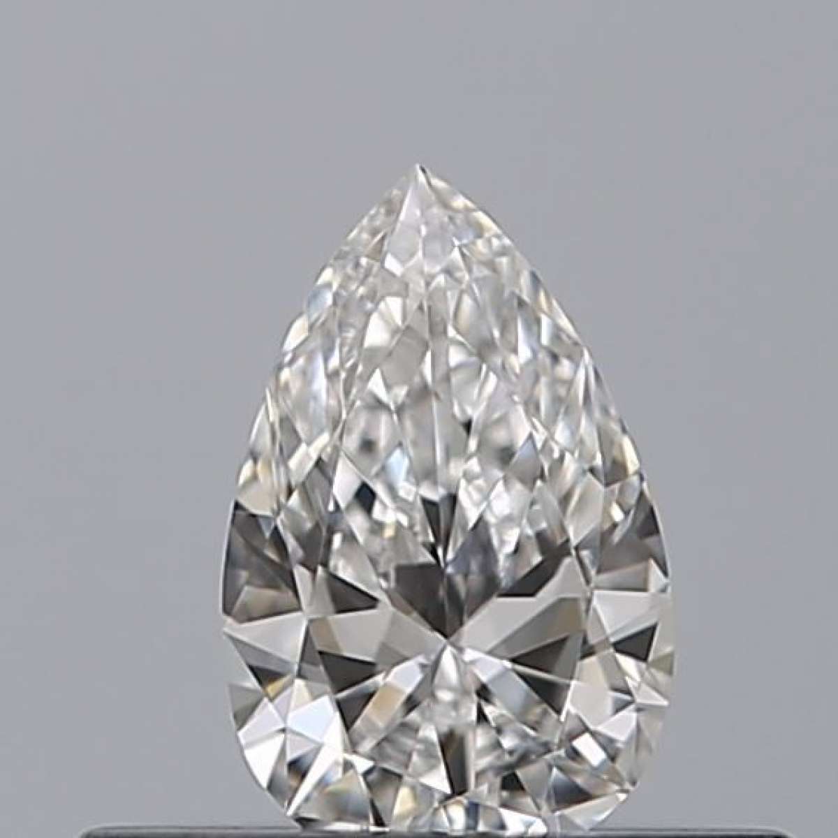 Diamante Certificato GIA Carati 0.23 Colore D Purezza VVS1 - VG VG Fluorescenza NON Brown No Green No Milky No EyeClean 100% Diamante Certificato GIA Carati 0.23 Colore D Purezza VVS1 - VG VG Fluorescenza NON Brown No Green No Milky No EyeClean 100%