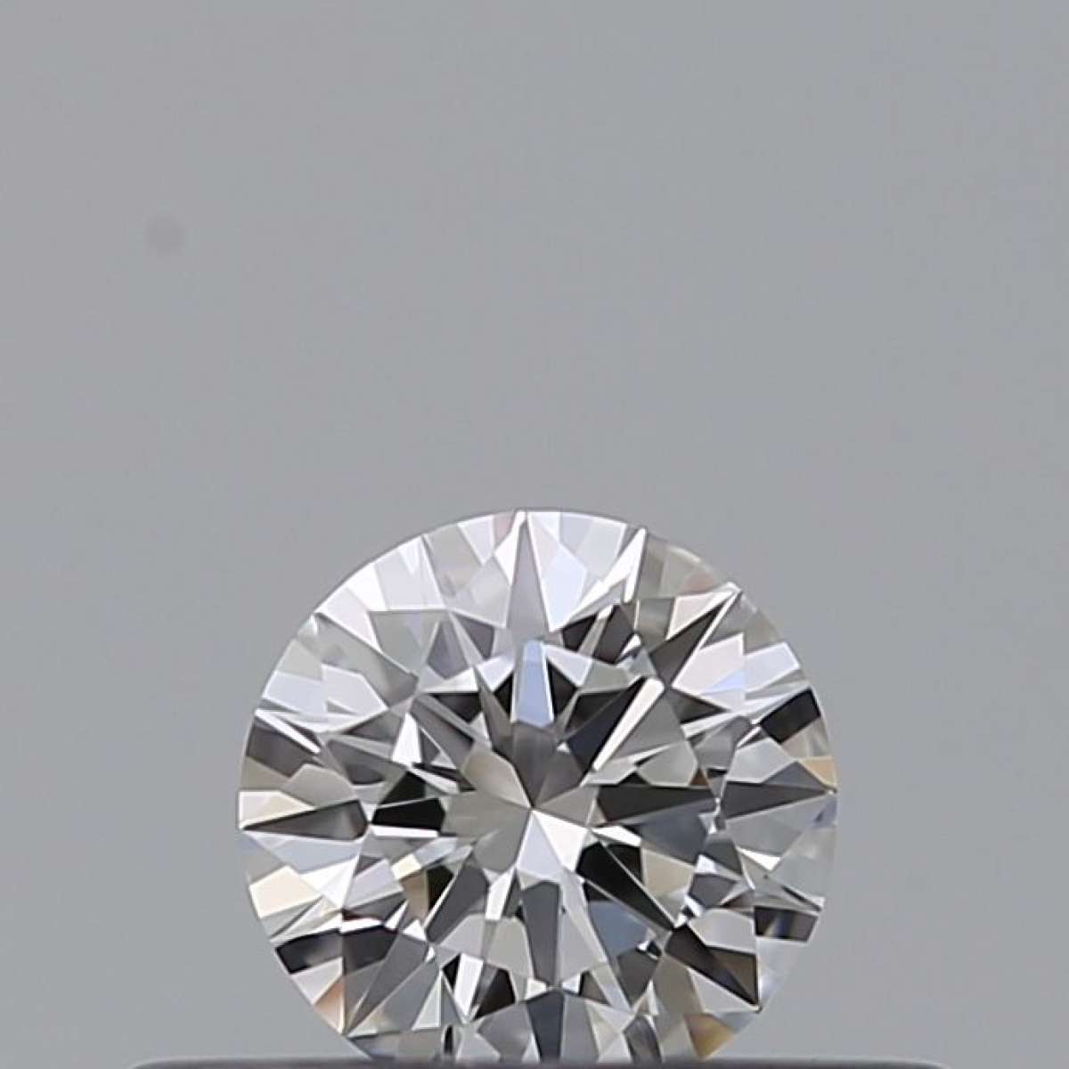 Certified Diamond GIA Carats 0.24 Color E Clarity VVS1 EX EX EX Fluorescence NON Brown No Green No Milky No EyeClean 100% Certified Diamond GIA Carats 0.24 Color E Clarity VVS1 EX EX EX Fluorescence NON Brown No Green No Milky No EyeClean 100%