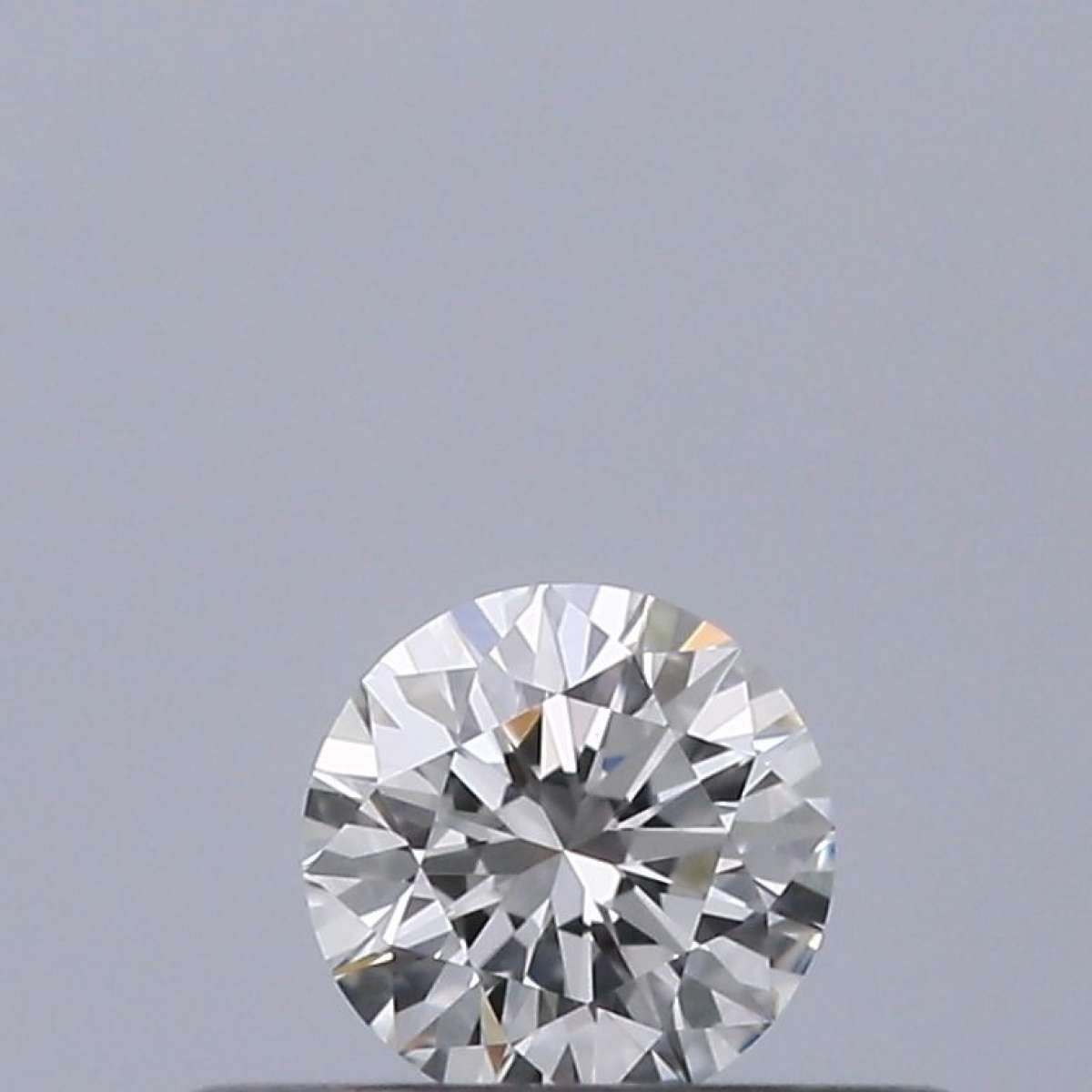 Certified Diamond IGI Carats 0.19 Color F Clarity VVS2 EX EX EX Fluorescence NON Brown No Milky No EyeClean 100% Certified Diamond IGI Carats 0.19 Color F Clarity VVS2 EX EX EX Fluorescence NON Brown No Milky No EyeClean 100%