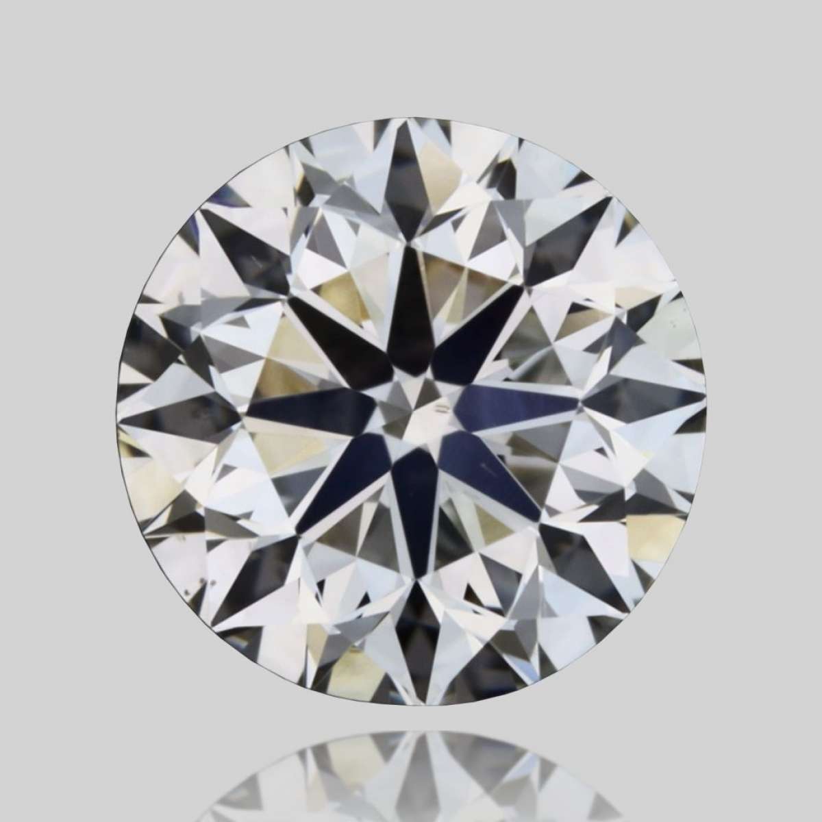Certified Diamond IGI Carats 0.4 Color G Clarity VS1 VG EX VG Fluorescence NON Brown No Green No Milky No EyeClean 100% Certified Diamond IGI Carats 0.4 Color G Clarity VS1 VG EX VG Fluorescence NON Brown No Green No Milky No EyeClean 100%