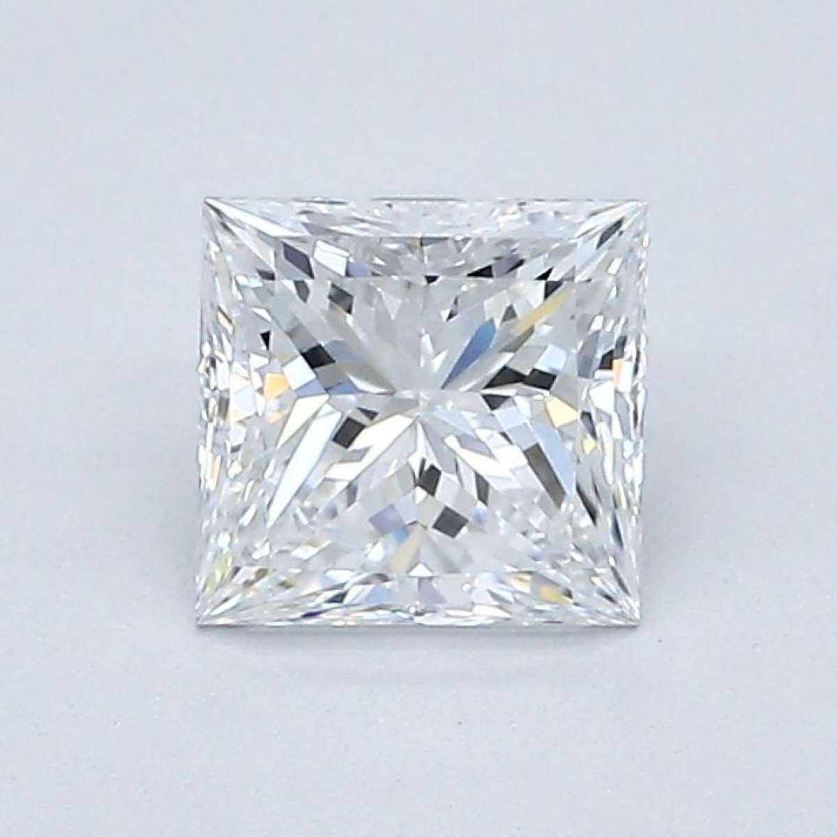 Certified Diamond GIA Carats 1.01 Color E Clarity VVS2 - VG VG Fluorescence NON Brown No Green No Milky No EyeClean 100% Certified Diamond GIA Carats 1.01 Color E Clarity VVS2 - VG VG Fluorescence NON Brown No Green No Milky No EyeClean 100%