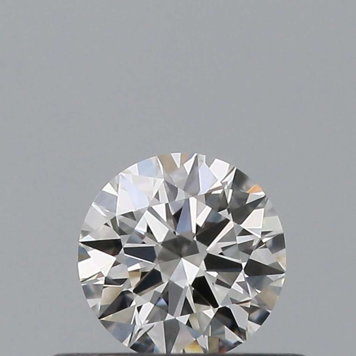 Certified Diamond IGI Carats 0.31 Color E Clarity VVS2  EX  EX  EX Fluorescence NON Brown No Green No Milky No EyeClean 100%