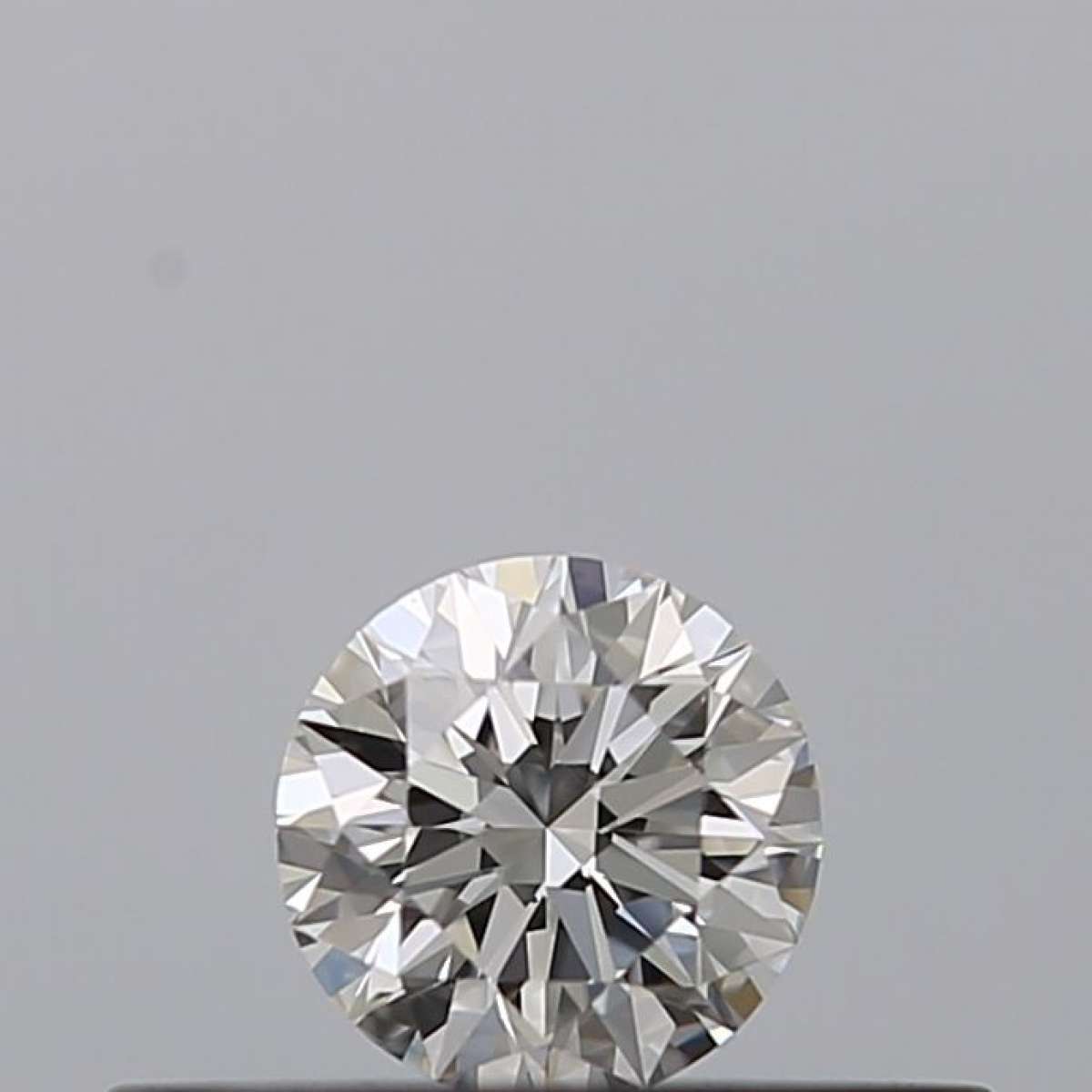 Certified Diamond GIA Carats 0.18 Color G Clarity VVS1  EX  EX  EX Fluorescence NON Brown No Milky No EyeClean 100%