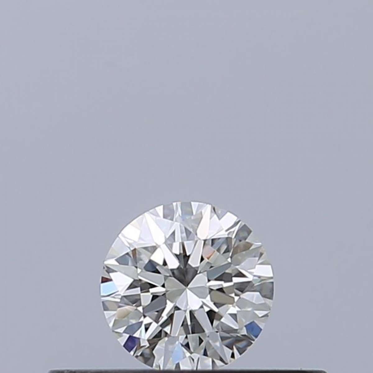 Certified Diamond IGI Carats 0.18 Color F Clarity VVS1  EX  EX  EX Fluorescence NON Brown No Milky No EyeClean 100%