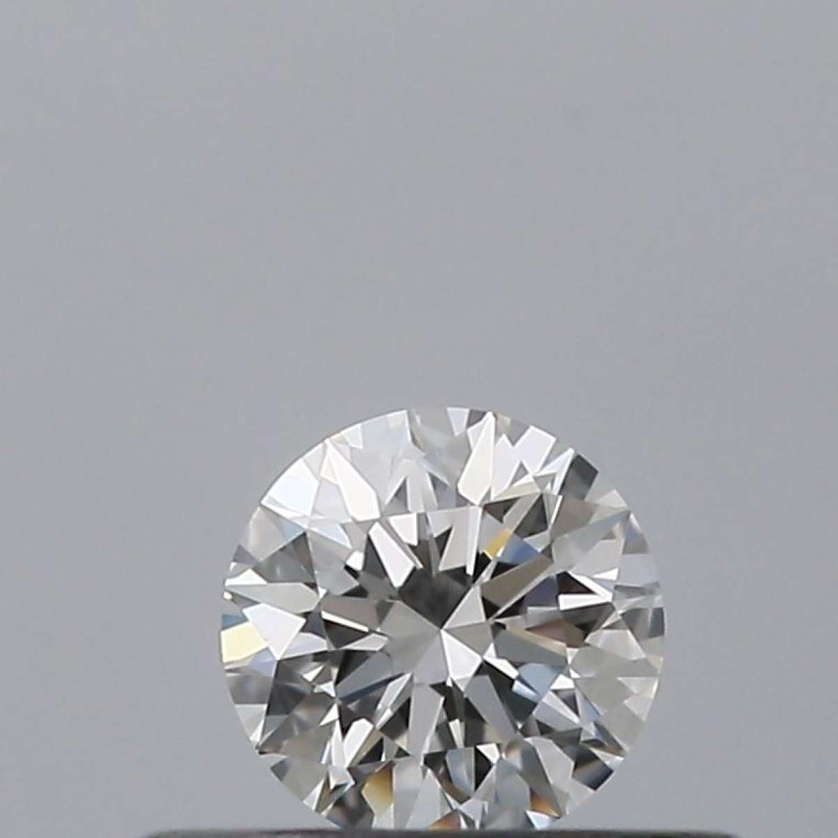 Certified Diamond GIA Carats 0.23 Color E Clarity VVS1  EX  EX  EX Fluorescence NON Brown No Green No Milky No EyeClean 100%