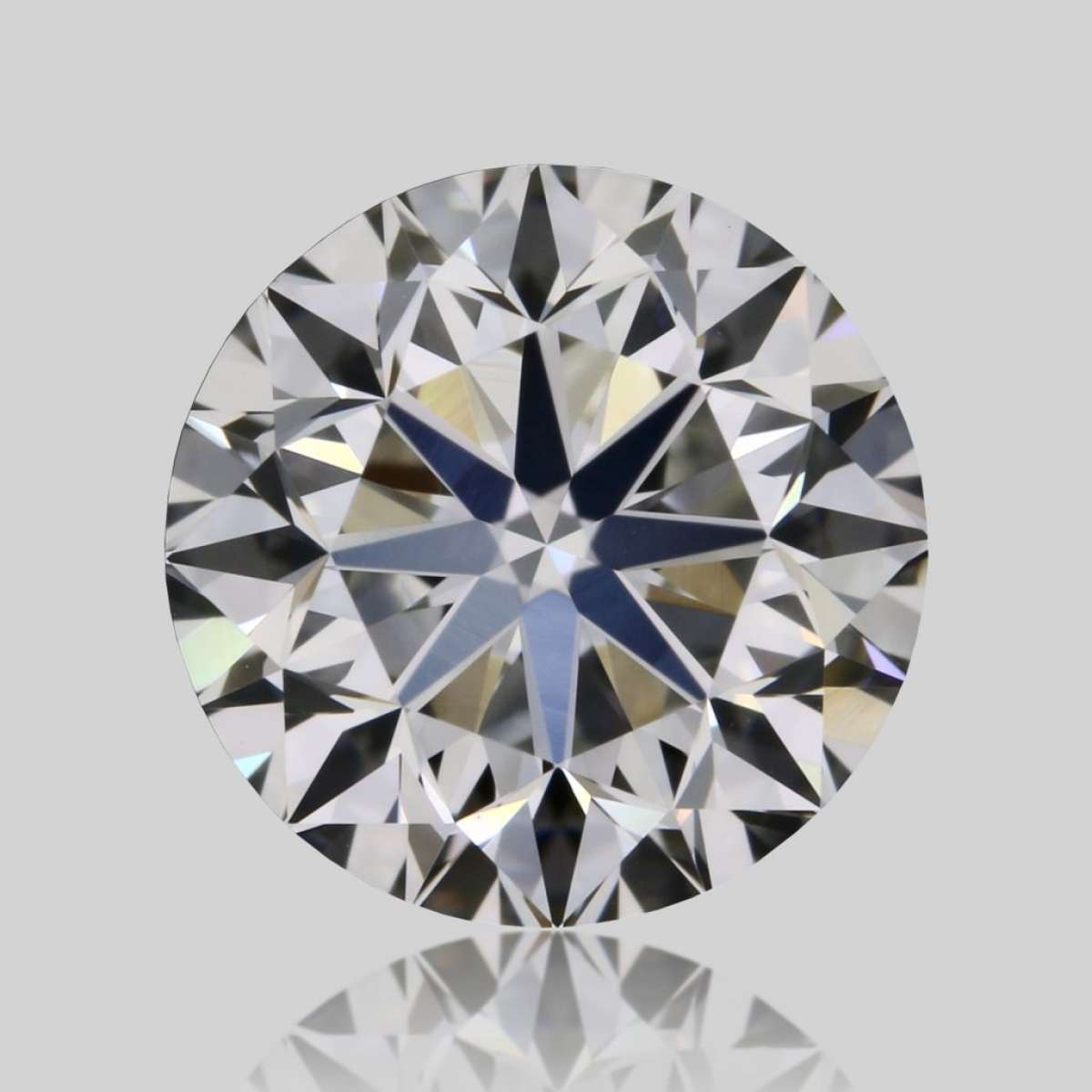 Diamante Certificato IGI Carati 0.9 Colore F Purezza VVS1  VG  EX  EX Fluorescenza NON Brown No Green No Milky No EyeClean 100%