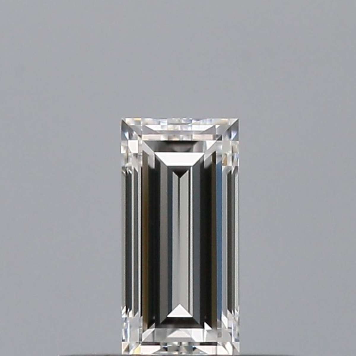 Diamante Certificato GIA Carati 0.24 Colore D Purezza VVS2  -  EX  EX Fluorescenza NON Brown No Green No Milky No EyeClean 100%