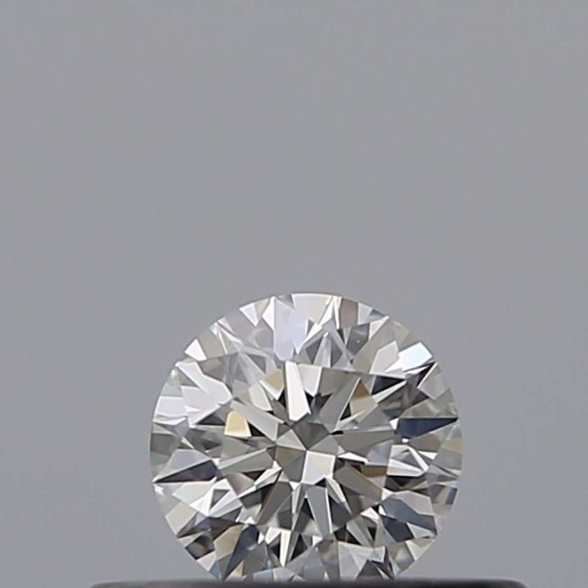 Certified Diamond GIA Carats 0.23 Color E Clarity VVS1 EX EX EX Fluorescence NON Brown No Green No Milky No EyeClean 100% Certified Diamond GIA Carats 0.23 Color E Clarity VVS1 EX EX EX Fluorescence NON Brown No Green No Milky No EyeClean 100%