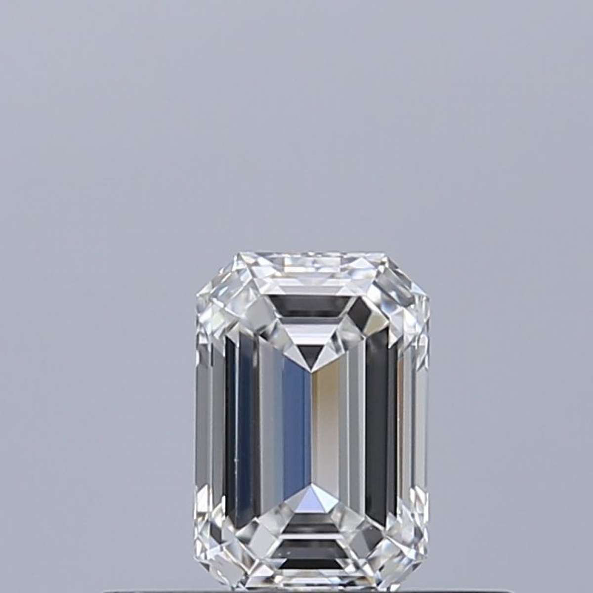 Diamante Certificato GIA Carati 0.31 Colore E Purezza VVS1 - VG VG Fluorescenza NON Brown No Green No Milky No EyeClean 100% Diamante Certificato GIA Carati 0.31 Colore E Purezza VVS1 - VG VG Fluorescenza NON Brown No Green No Milky No EyeClean 100%
