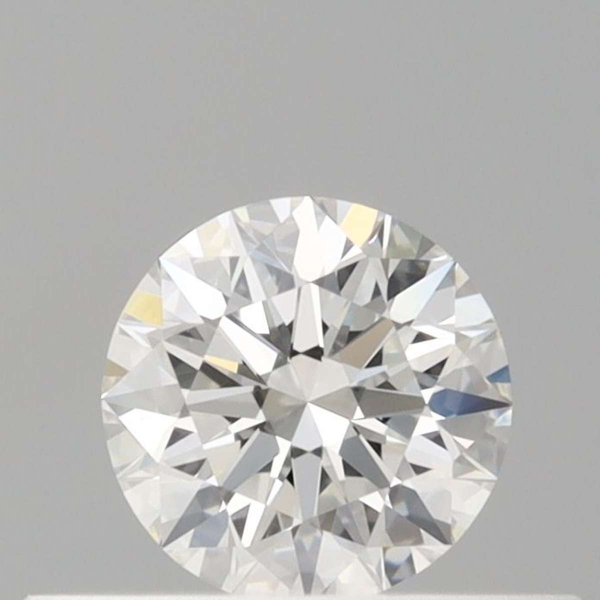 Certified Diamond GIA Carats 0.32 Color G Clarity VVS2  EX  EX  VG Fluorescence NON Brown No Green No Milky No EyeClean 100%