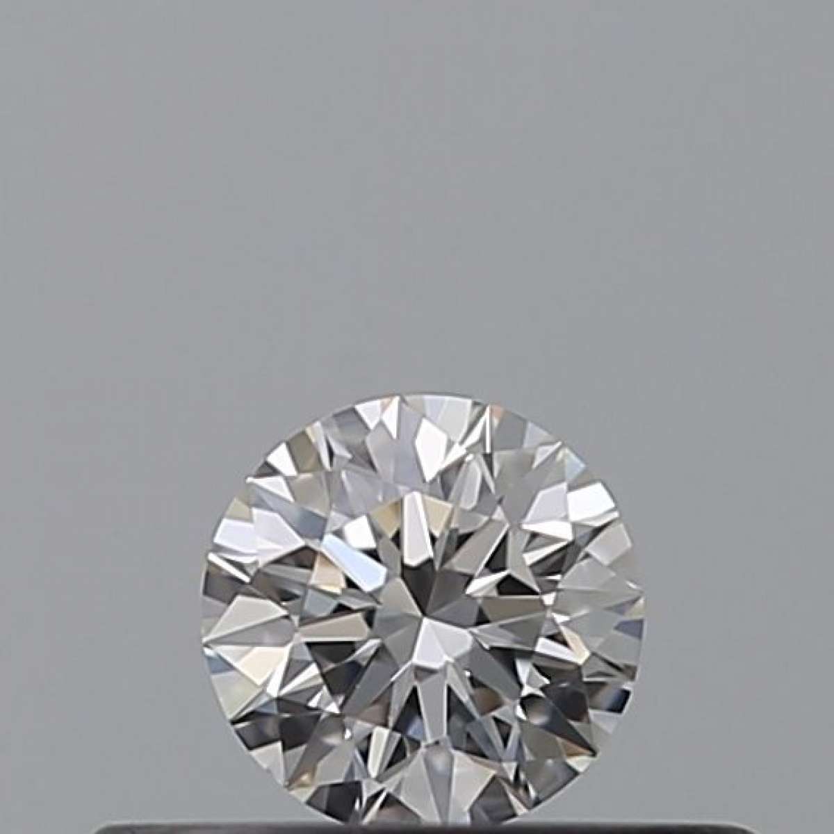 Diamante Certificato IGI Carati 0.18 Colore D Purezza VVS1 EX EX EX Fluorescenza NON Brown No Green No Milky No EyeClean 100% Diamante Certificato IGI Carati 0.18 Colore D Purezza VVS1 EX EX EX Fluorescenza NON Brown No Green No Milky No EyeClean 100%