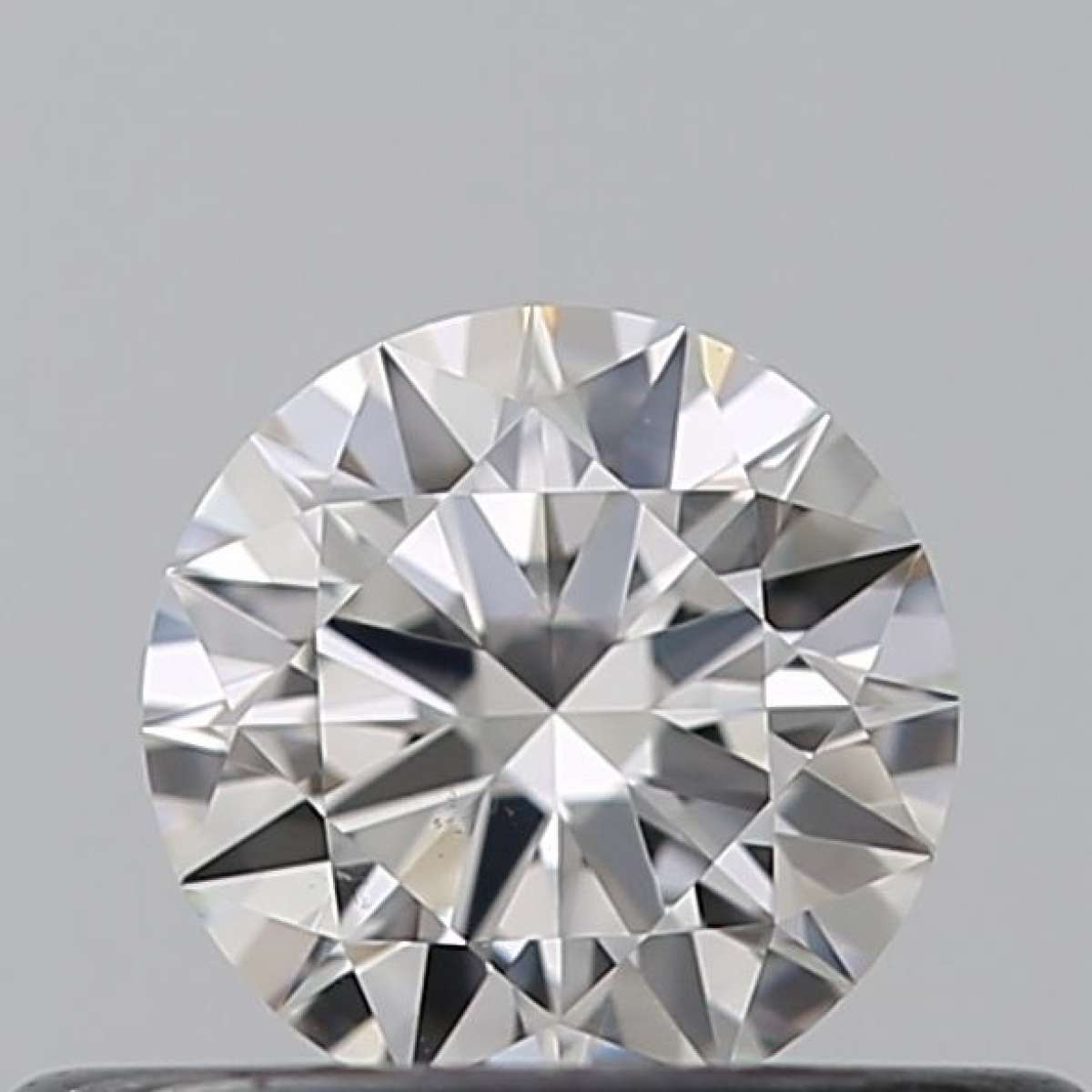 Diamante Certificato GIA Carati 0.27 Colore F Purezza SI1 EX EX EX Fluorescenza NON Brown No Green No Milky No EyeClean 100% Diamante Certificato GIA Carati 0.27 Colore F Purezza SI1 EX EX EX Fluorescenza NON Brown No Green No Milky No EyeClean 100%