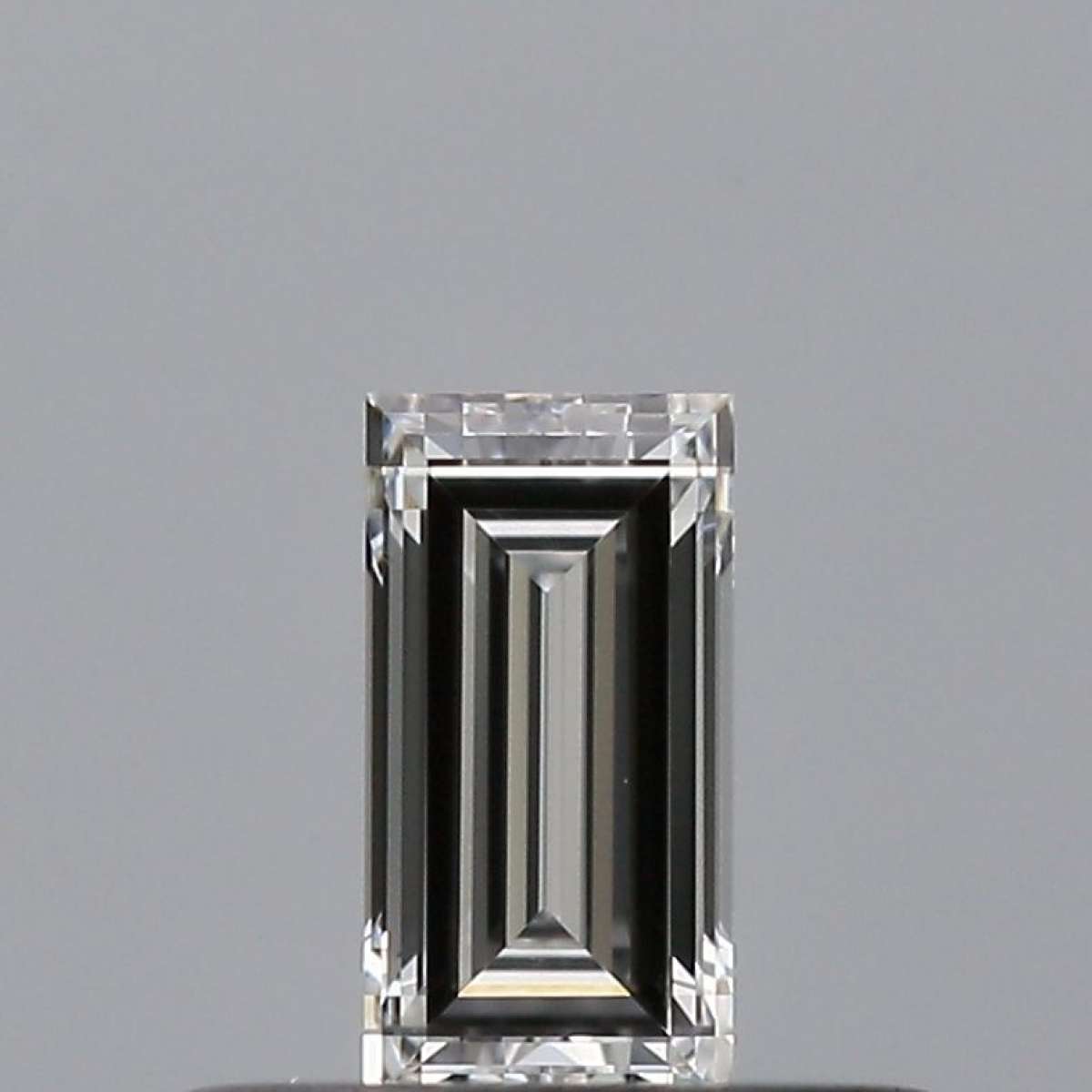 Diamante Certificato GIA Carati 0.25 Colore E Purezza IF - EX VG Fluorescenza NON Brown No Green No Milky No EyeClean 100% Diamante Certificato GIA Carati 0.25 Colore E Purezza IF - EX VG Fluorescenza NON Brown No Green No Milky No EyeClean 100%