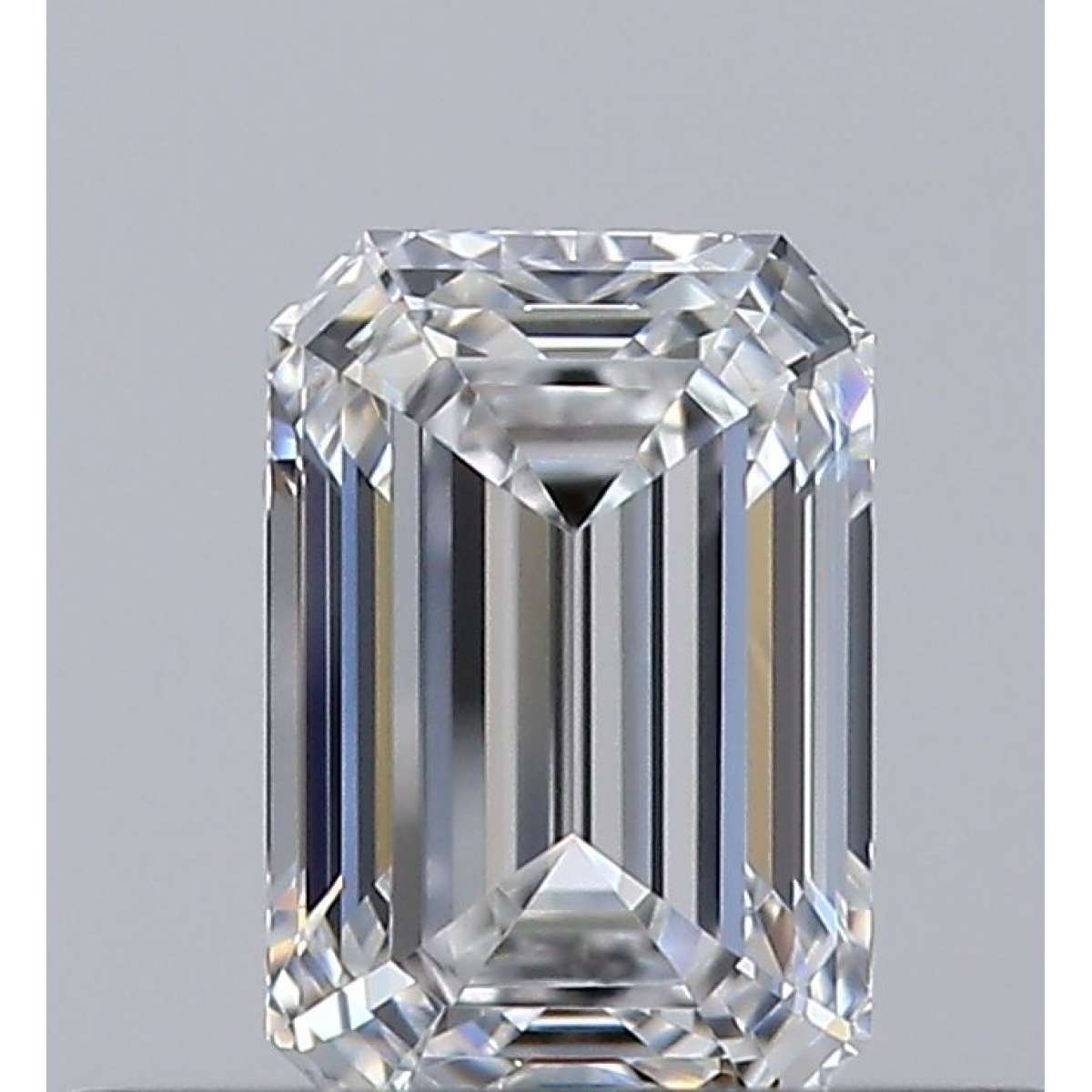 Certified Diamond GIA Carats 0.32 Color E Clarity IF  -  EX  VG Fluorescence NON Brown No Green No Milky No EyeClean 100%