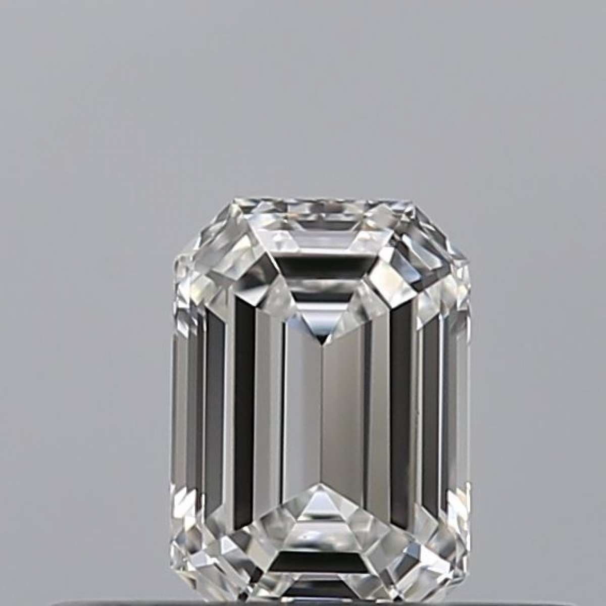 Certified Diamond GIA Carats 0.31 Color F Clarity VVS1 - VG VG Fluorescence NON Brown No Milky No EyeClean 100% Certified Diamond GIA Carats 0.31 Color F Clarity VVS1 - VG VG Fluorescence NON Brown No Milky No EyeClean 100%