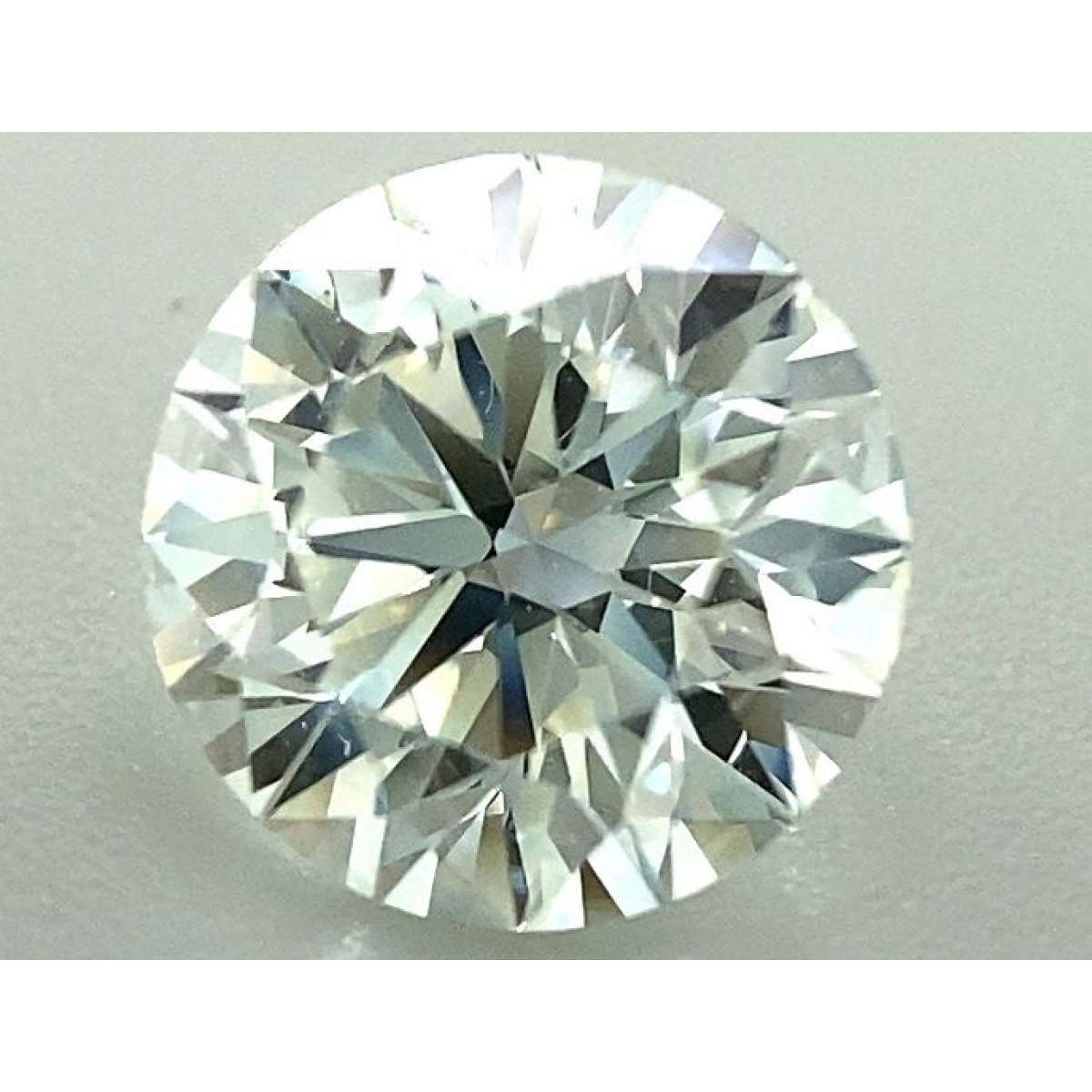 Certified Diamond GIA Carats 0.86 Color G Clarity VS2 EX EX EX Fluorescence MED Brown No Green No Milky No EyeClean 100% Certified Diamond GIA Carats 0.86 Color G Clarity VS2 EX EX EX Fluorescence MED Brown No Green No Milky No EyeClean 100%