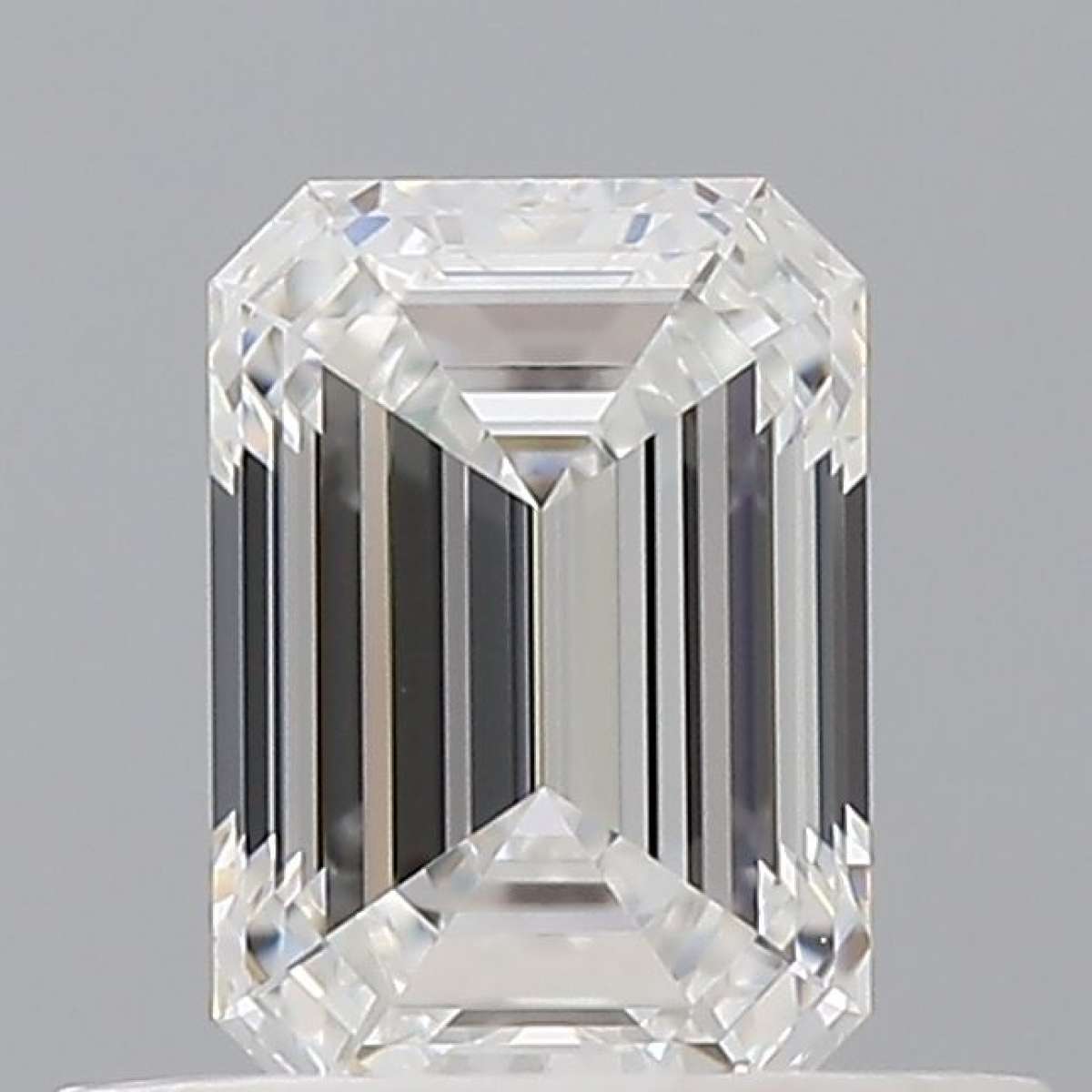 Diamante Certificato GIA Carati 0.53 Colore F Purezza VVS2 - EX EX Fluorescenza NON Brown No Green No Milky No EyeClean 100% Diamante Certificato GIA Carati 0.53 Colore F Purezza VVS2 - EX EX Fluorescenza NON Brown No Green No Milky No EyeClean 100%