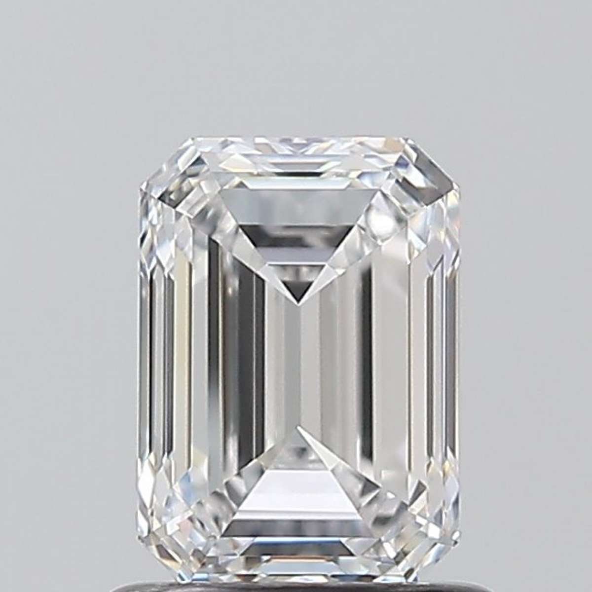 Diamante Certificato GIA Carati 1.01 Colore D Purezza VVS1 - EX VG Fluorescenza MED Brown No Green No Milky No EyeClean 100% Diamante Certificato GIA Carati 1.01 Colore D Purezza VVS1 - EX VG Fluorescenza MED Brown No Green No Milky No EyeClean 100%