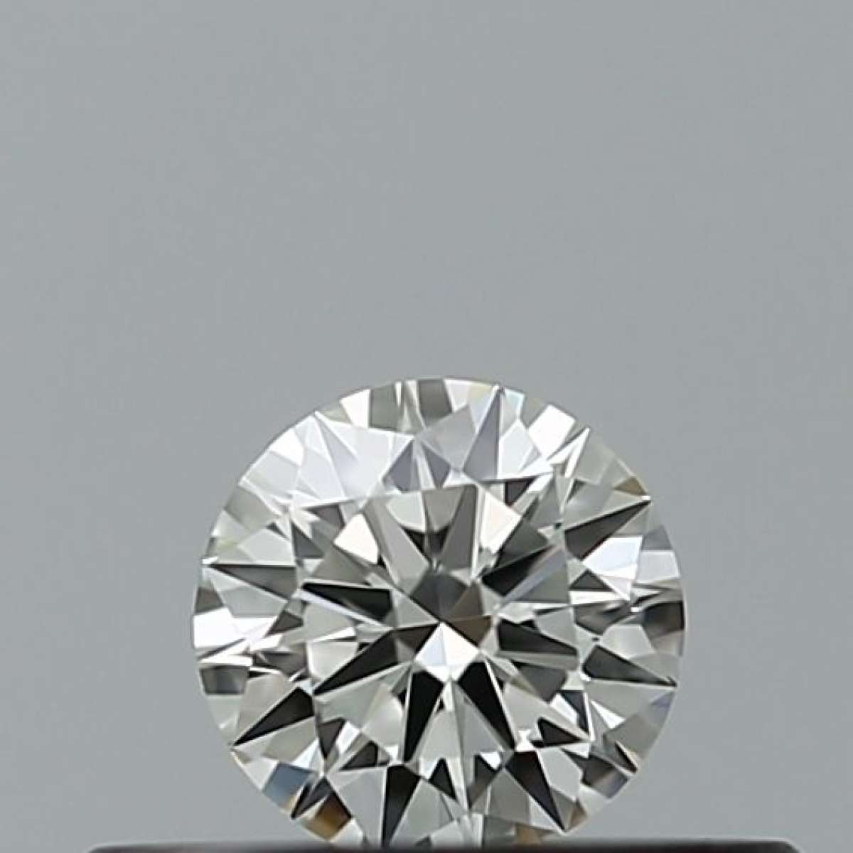 Certified Diamond IGI Carats 0.18 Color H Clarity VVS1  EX  EX  EX Fluorescence NON Brown No Milky No EyeClean 100%