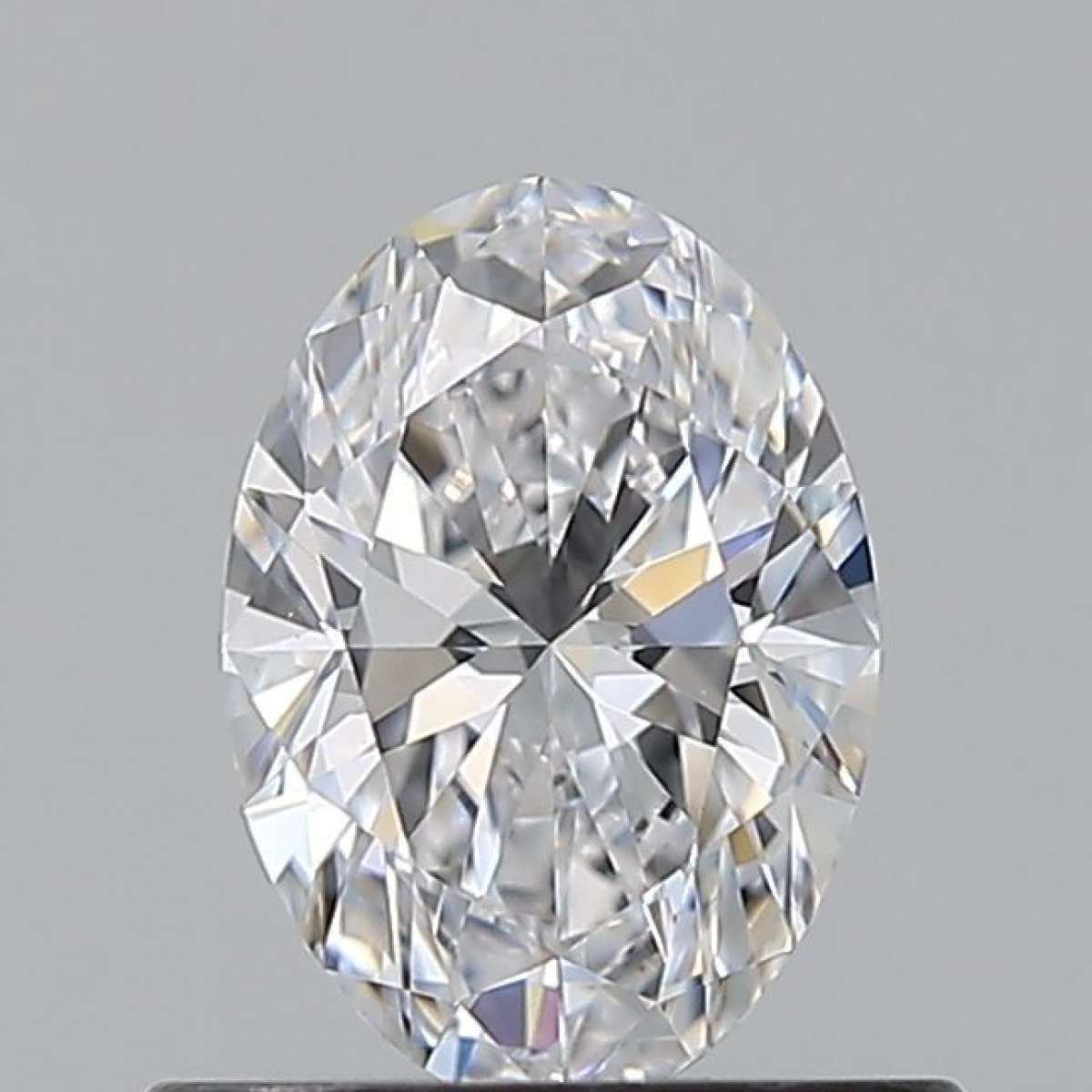 Certified Diamond GIA Carats 0.58 Color D Clarity VS2 - EX EX Fluorescence NON Brown No Green No Milky No EyeClean 100% Certified Diamond GIA Carats 0.58 Color D Clarity VS2 - EX EX Fluorescence NON Brown No Green No Milky No EyeClean 100%