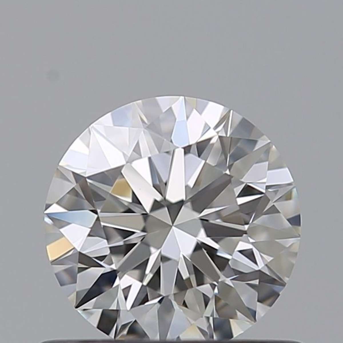 Certified Diamond GIA Carats 0.6 Color G Clarity VVS2 EX EX EX Fluorescence MED Brown No Milky No EyeClean 100% Certified Diamond GIA Carats 0.6 Color G Clarity VVS2 EX EX EX Fluorescence MED Brown No Milky No EyeClean 100%