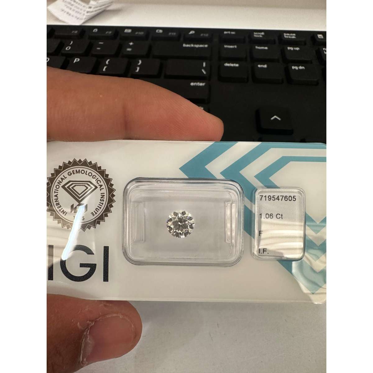 Certified Diamond IGI Carats 1.06 Color F Clarity IF EX EX EX Fluorescence NON Brown No Green No Milky No EyeClean 100% Certified Diamond IGI Carats 1.06 Color F Clarity IF EX EX EX Fluorescence NON Brown No Green No Milky No EyeClean 100%