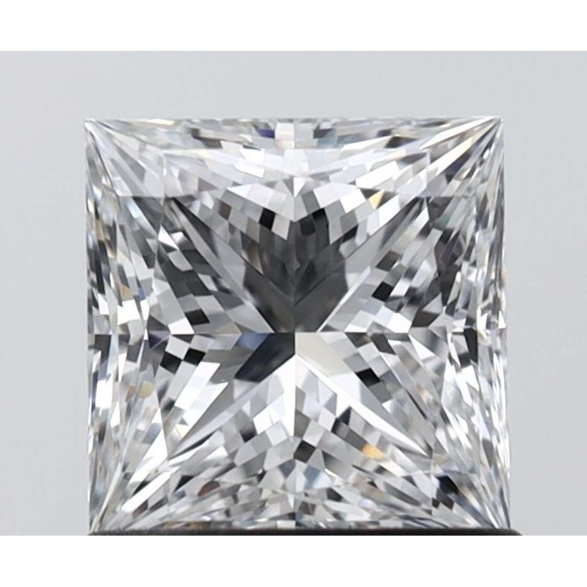 Diamante Certificato GIA Carati 1.01 Colore F Purezza VVS2  -  VG  VG Fluorescenza NON Brown No Milky No EyeClean 100%