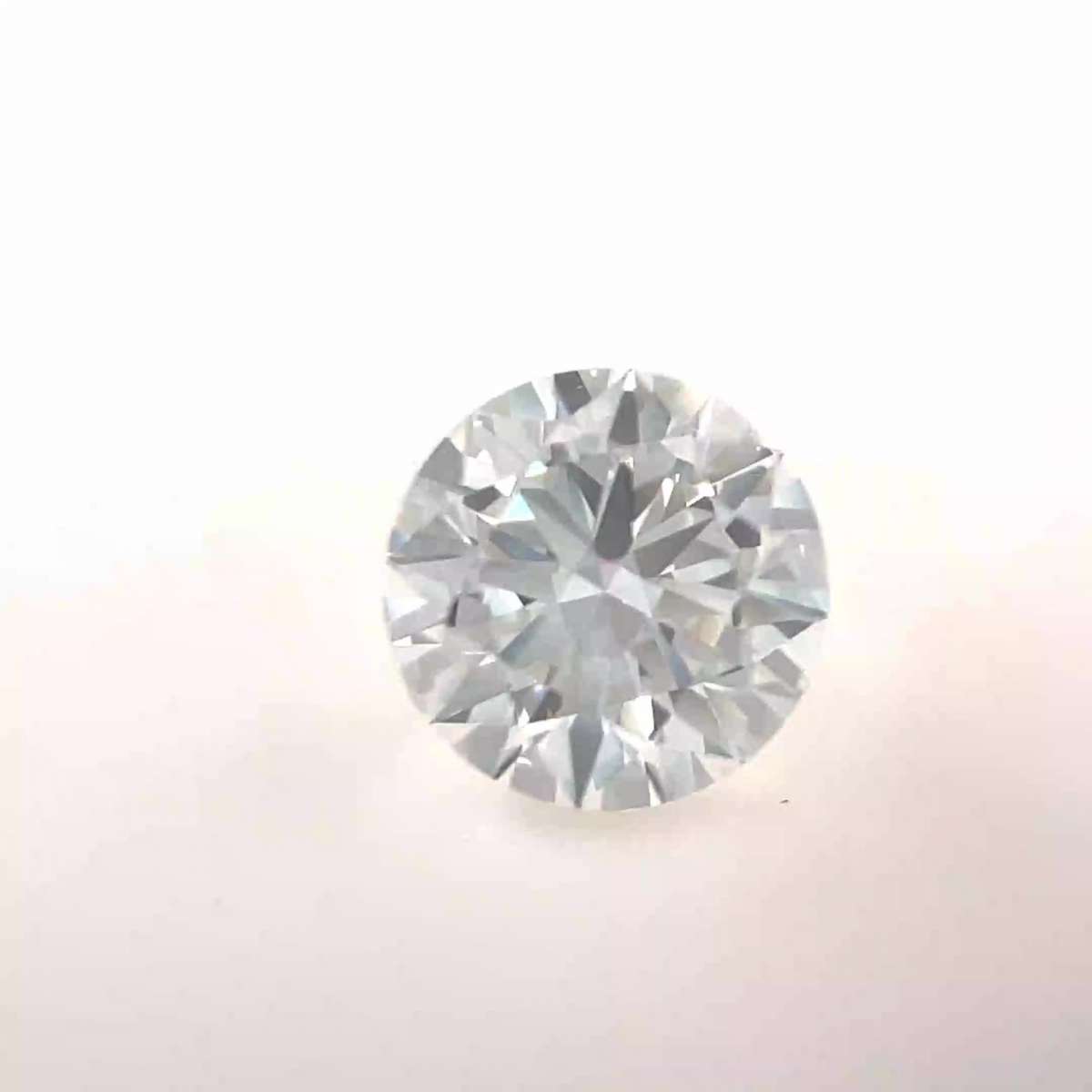Certified Diamond GIA Carats 0.61 Color E Clarity VS2  EX  EX  EX Fluorescence NON Brown No Green No Milky No EyeClean 100%