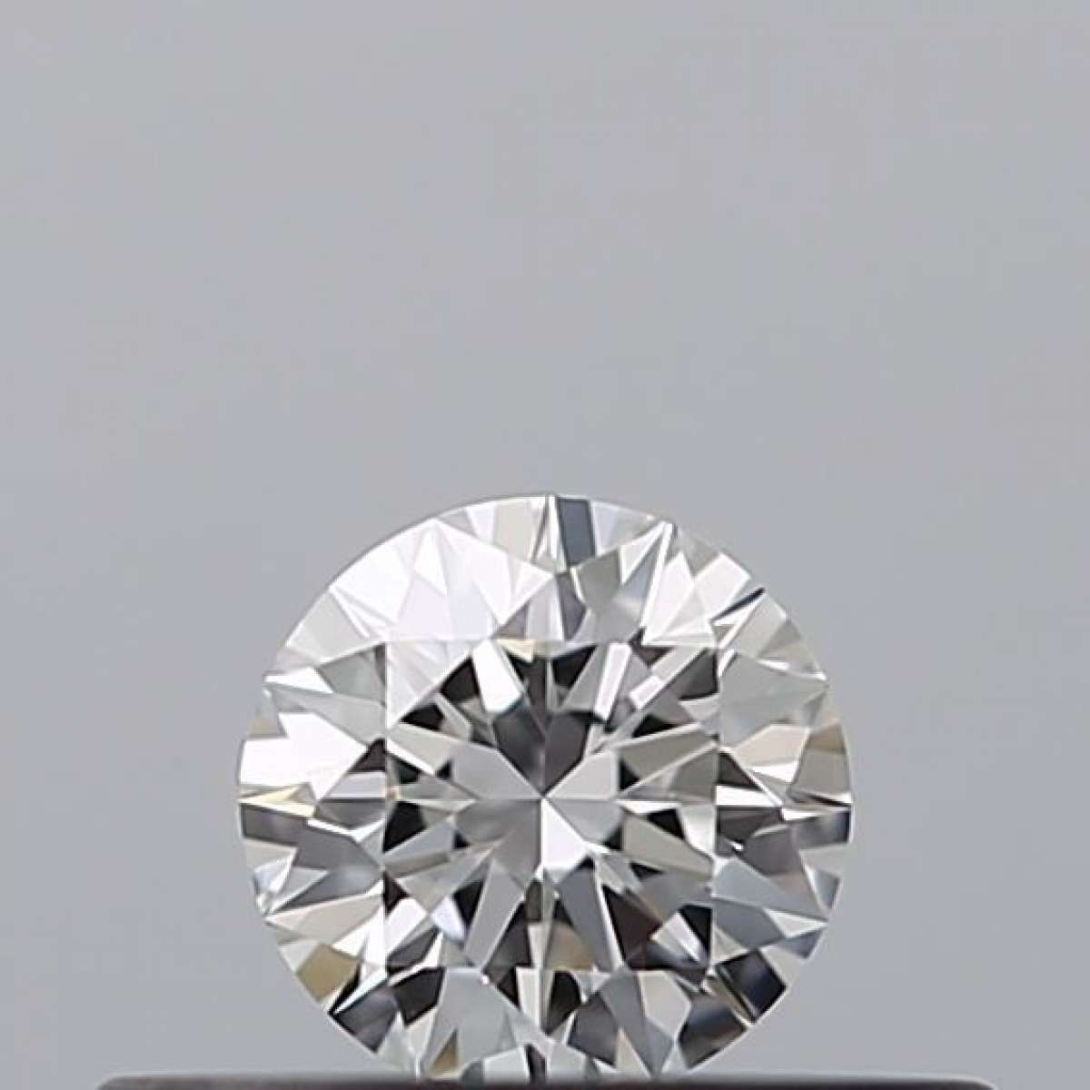 Diamante Certificato GIA Carati 0.18 Colore D Purezza VVS1 EX EX EX Fluorescenza NON Brown No Green No Milky No EyeClean 100% Diamante Certificato GIA Carati 0.18 Colore D Purezza VVS1 EX EX EX Fluorescenza NON Brown No Green No Milky No EyeClean 100%