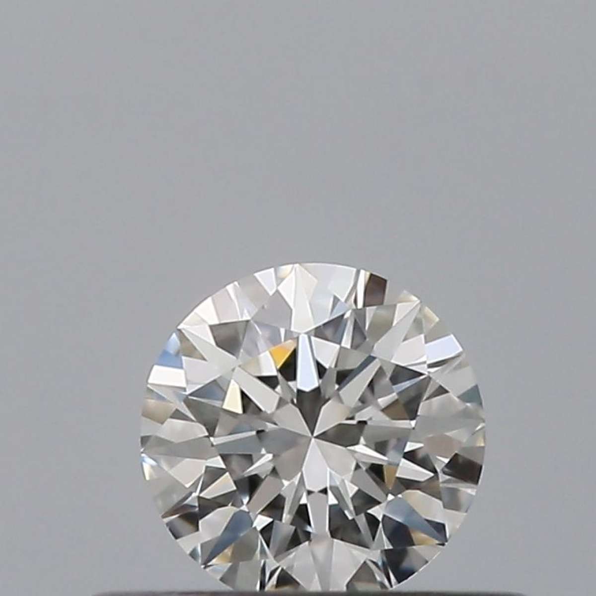 Diamante Certificato GIA Carati 0.3 Colore F Purezza VS2  EX  EX  EX Fluorescenza NON Brown No Milky No EyeClean 100%