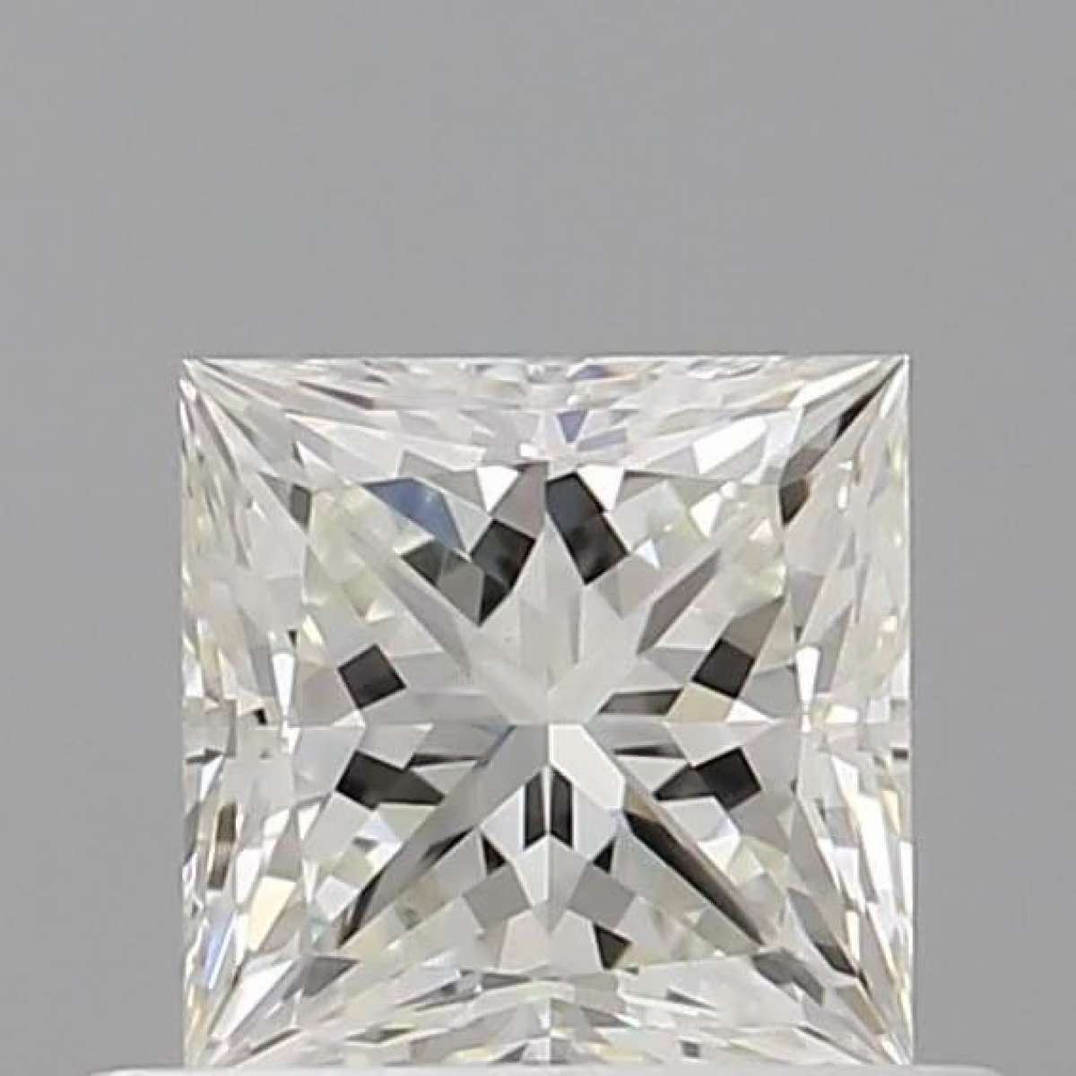 Certified Diamond IGI Carats 0.61 Color H Clarity VVS1  -  EX  EX Fluorescence NON Brown No Green No Milky No EyeClean 100%
