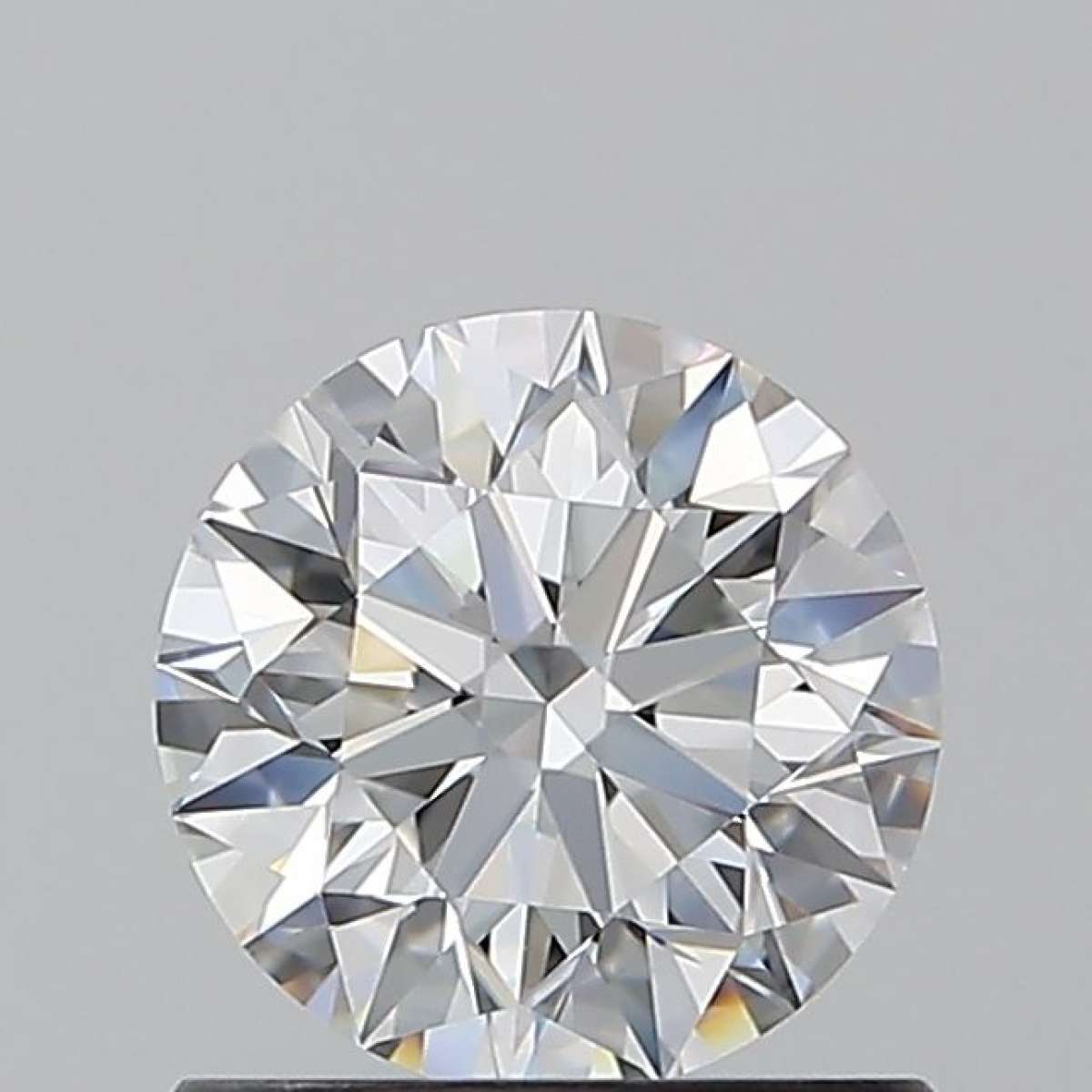 Diamante Certificato HRD Carati 0.9 Colore D Purezza IF  EX  EX  EX Fluorescenza NON Brown No Green No Milky No EyeClean 100%