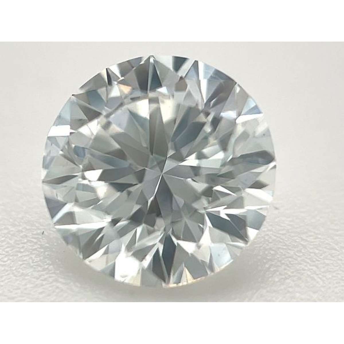Certified Diamond GIA Carats 1.31 Color F Clarity VS2 EX EX EX Fluorescence MED Brown No Green No Milky No EyeClean 100% Certified Diamond GIA Carats 1.31 Color F Clarity VS2 EX EX EX Fluorescence MED Brown No Green No Milky No EyeClean 100%