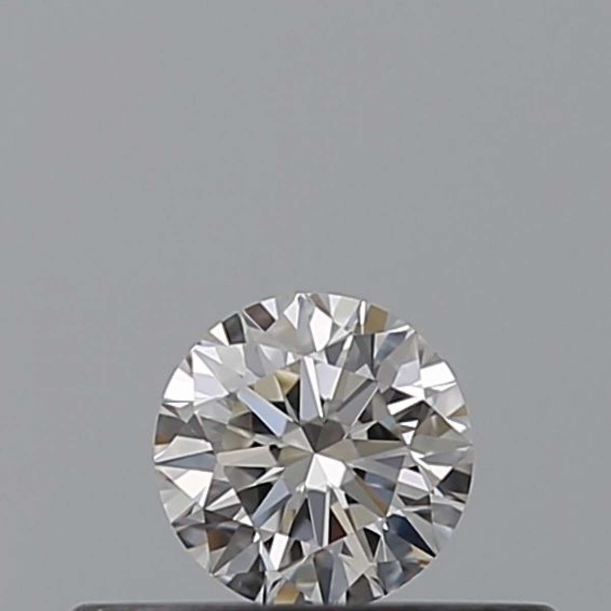 Certified Diamond IGI Carats 0.18 Color F Clarity VVS1 EX EX EX Fluorescence NON Brown No Milky No EyeClean 100% Certified Diamond IGI Carats 0.18 Color F Clarity VVS1 EX EX EX Fluorescence NON Brown No Milky No EyeClean 100%