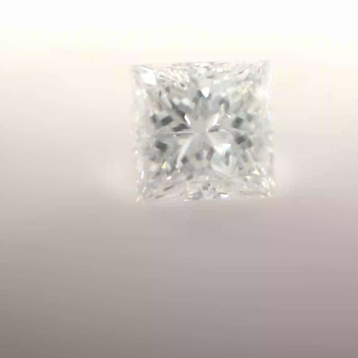 Certified Diamond GIA Carats 1.21 Color F Clarity VS2  -  EX  EX Fluorescence NON Brown No Green No Milky No EyeClean 100%