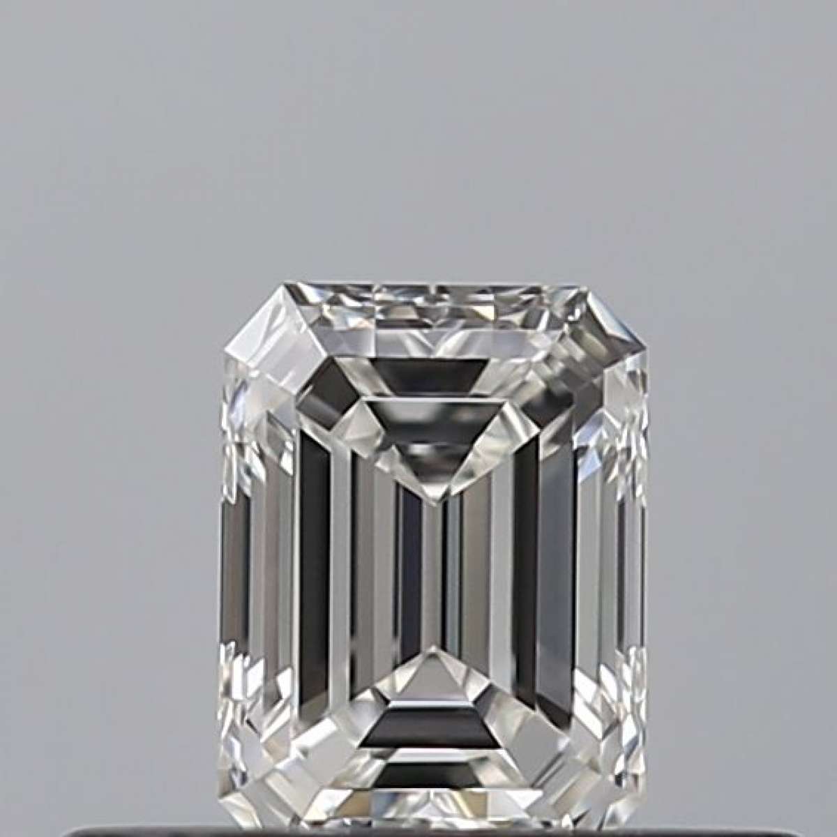 Diamante Certificato GIA Carati 0.31 Colore F Purezza VVS1  -  EX  VG Fluorescenza NON Brown No Milky No EyeClean 100%