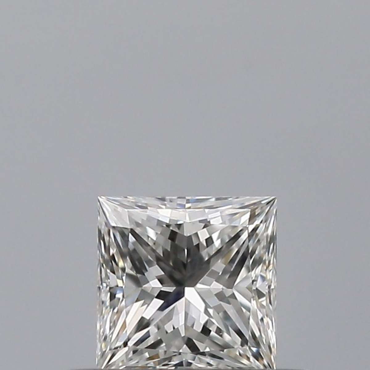 Diamante Certificato GIA Carati 0.3 Colore F Purezza VVS2  -  EX  VG Fluorescenza NON Brown No Milky No EyeClean 100%