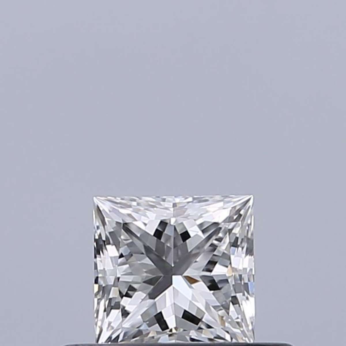 Diamante Certificato GIA Carati 0.31 Colore E Purezza VVS1 - VG VG Fluorescenza NON Brown No Green No Milky No EyeClean 100% Diamante Certificato GIA Carati 0.31 Colore E Purezza VVS1 - VG VG Fluorescenza NON Brown No Green No Milky No EyeClean 100%