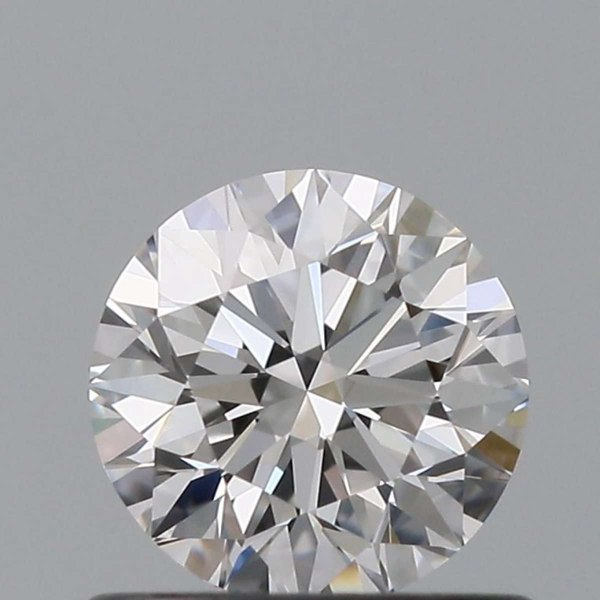 Diamante Certificato GIA Carati 0.64 Colore D Purezza VVS2  EX  EX  EX Fluorescenza NON Brown No Green No Milky No EyeClean 100%