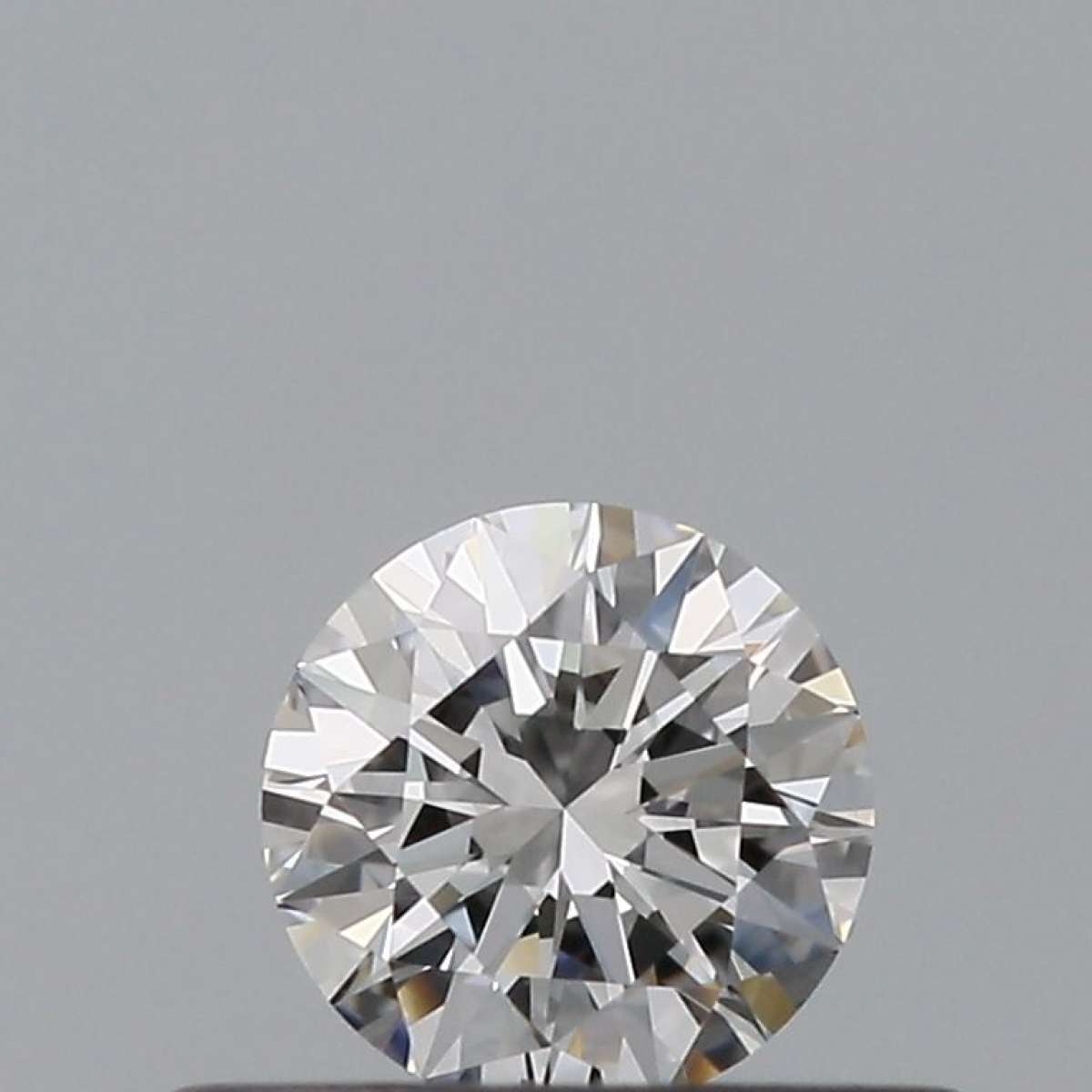 Diamante Certificato GIA Carati 0.28 Colore E Purezza VVS2 EX EX EX Fluorescenza NON Brown No Green No Milky No EyeClean 100% Diamante Certificato GIA Carati 0.28 Colore E Purezza VVS2 EX EX EX Fluorescenza NON Brown No Green No Milky No EyeClean 100%
